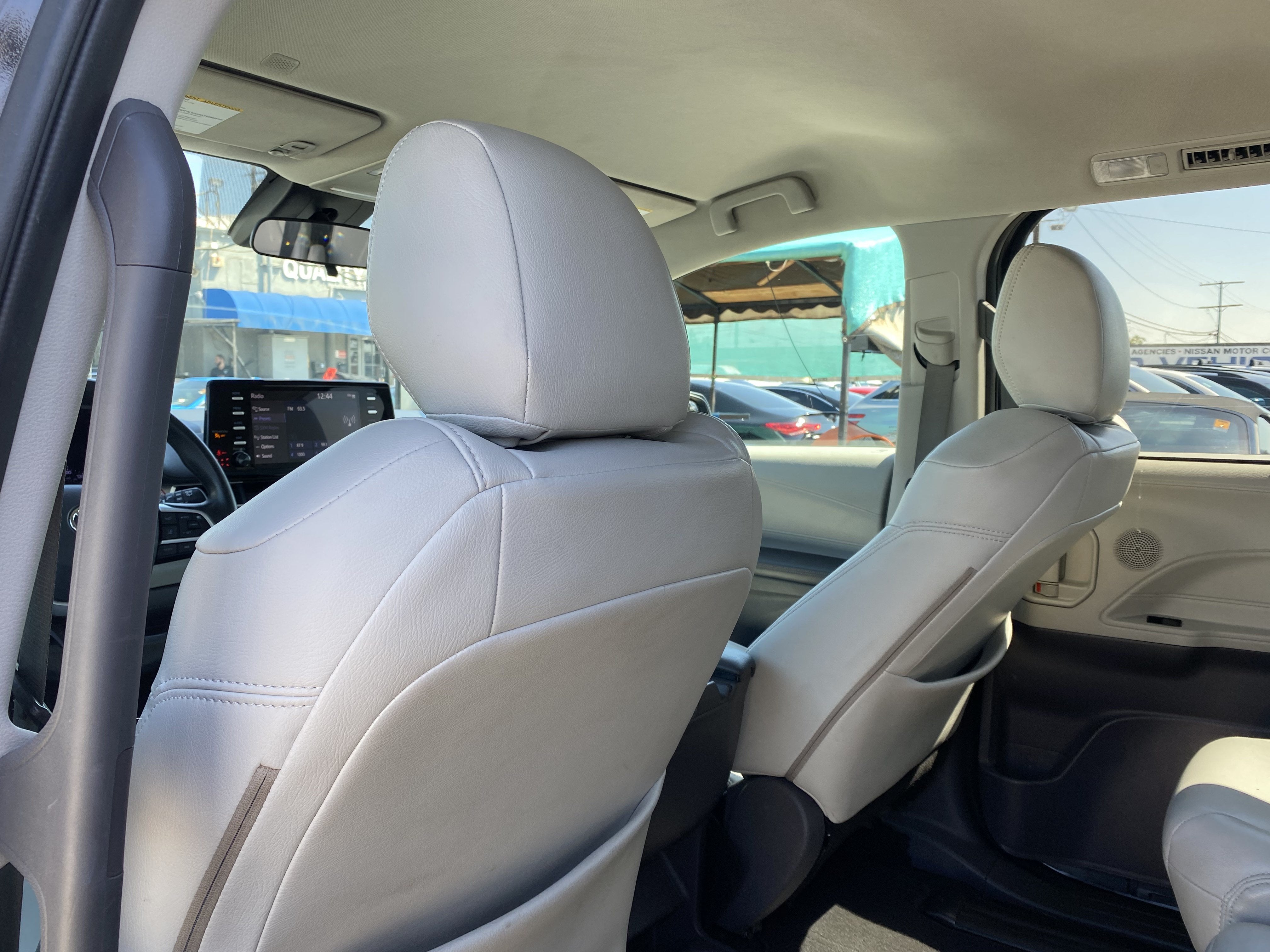 2021 Toyota Sienna LE FWD 8-PASSENGER