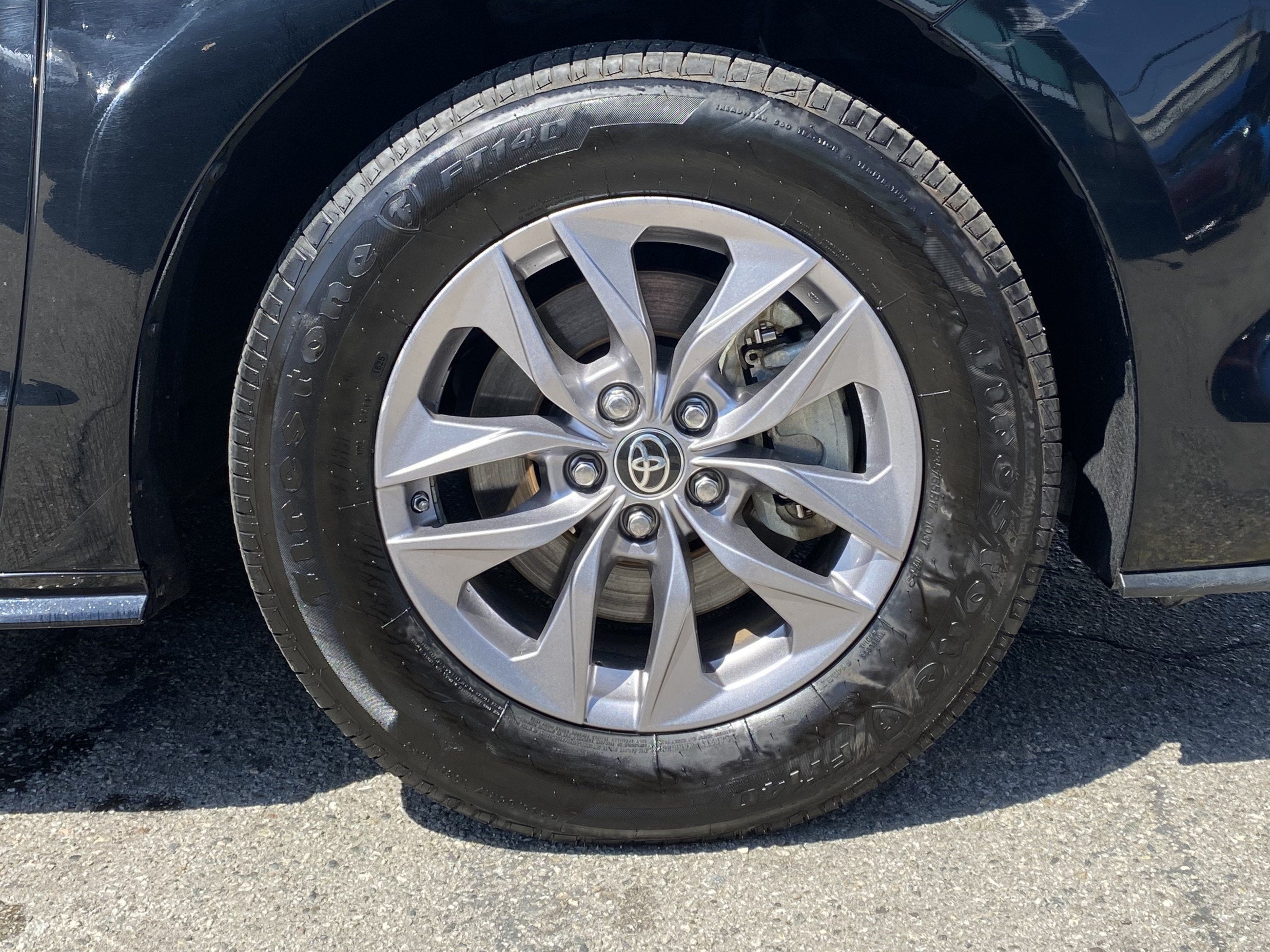 2021 Toyota Sienna LE FWD 8-PASSENGER