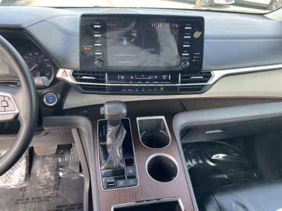 2021 Toyota Sienna LE