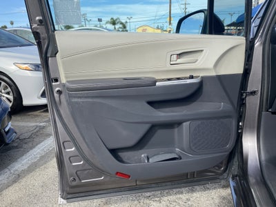 2021 Toyota Sienna LE