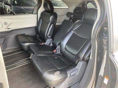 2021 Toyota Sienna LE