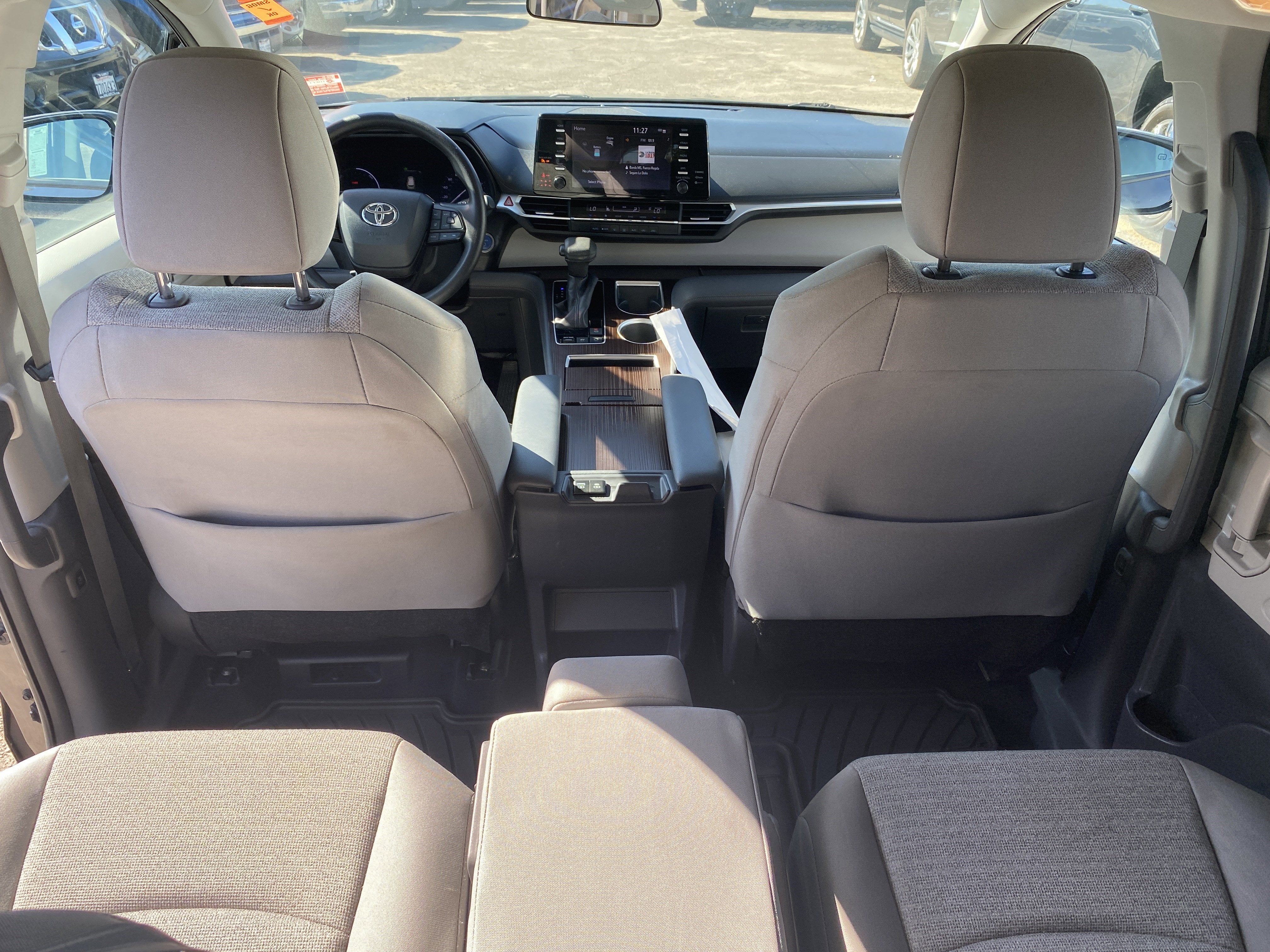 2022 Toyota Sienna LE