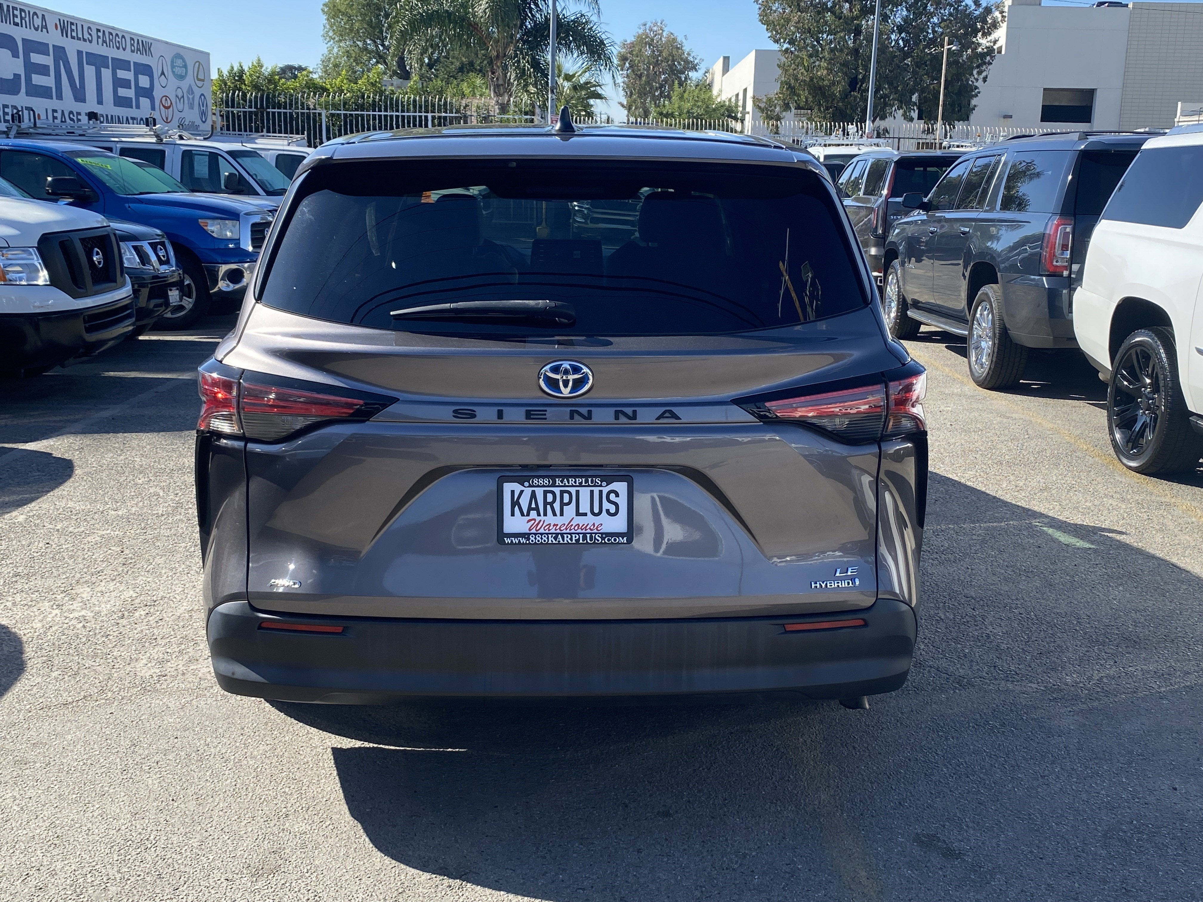 2022 Toyota Sienna LE