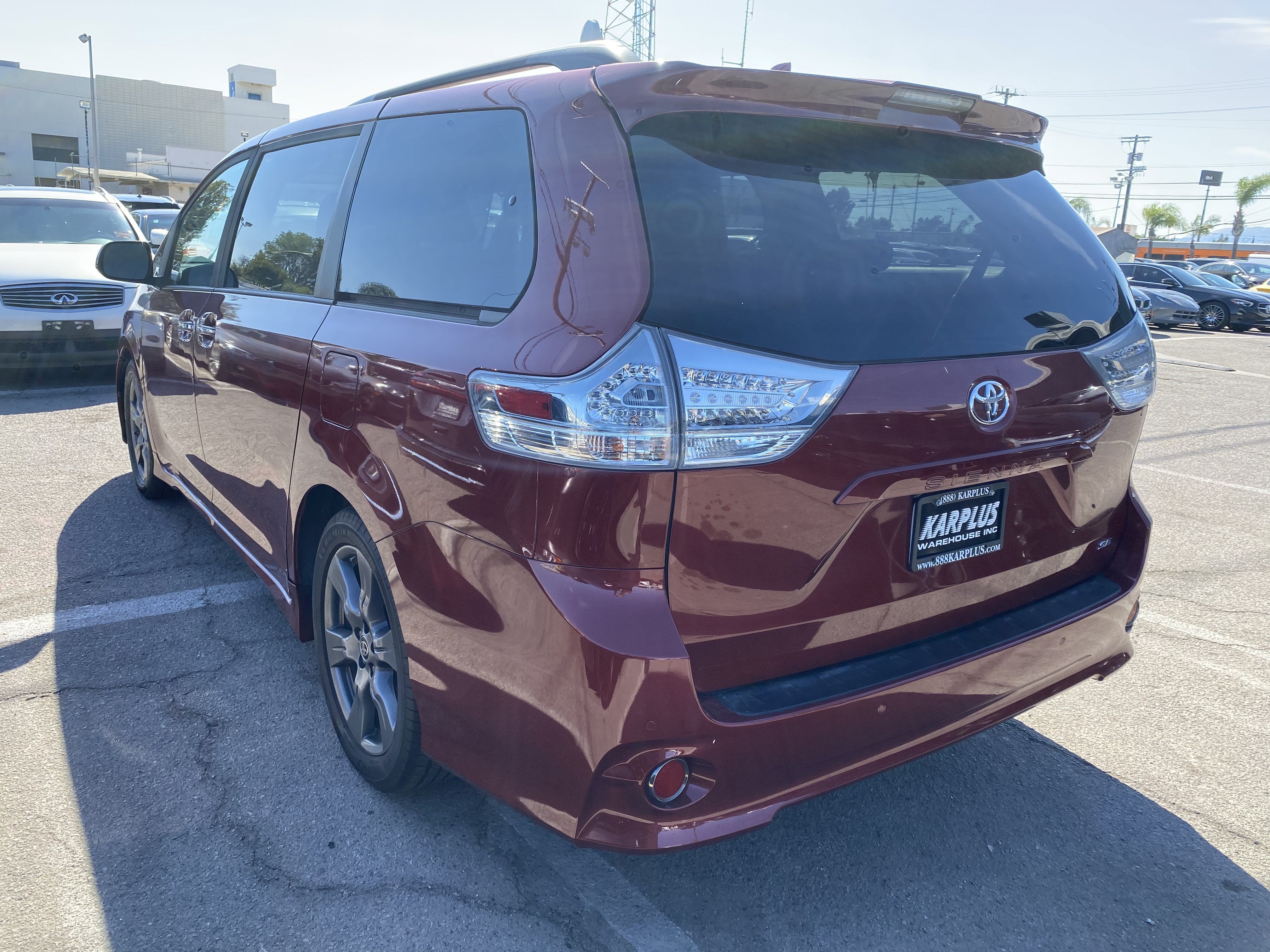 2020 Toyota Sienna SE Premium