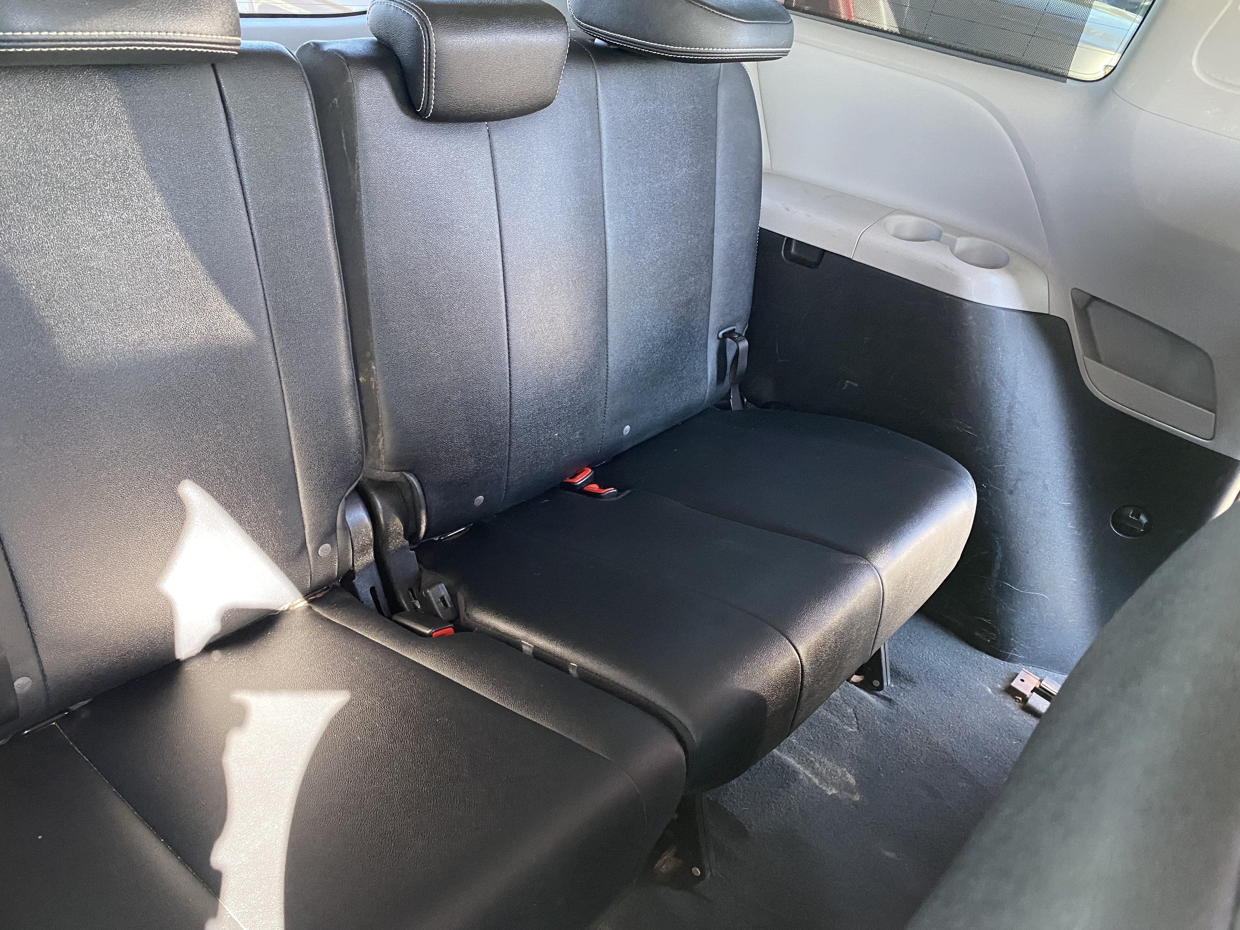 2020 Toyota Sienna SE Premium
