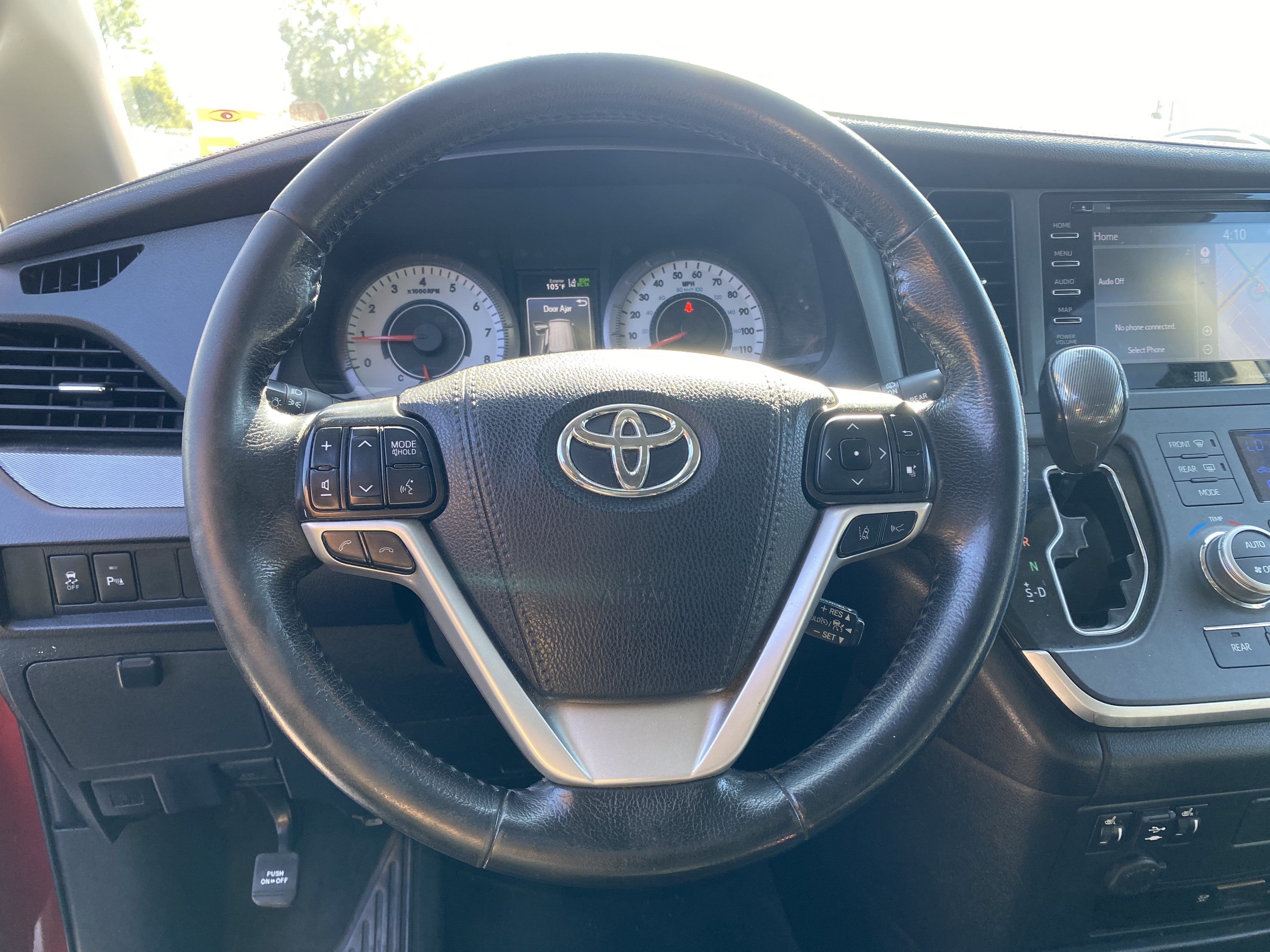 2020 Toyota Sienna SE Premium