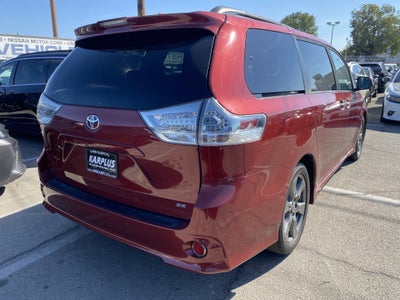 2020 Toyota Sienna SE Premium