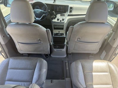 2015 Toyota Sienna XLE