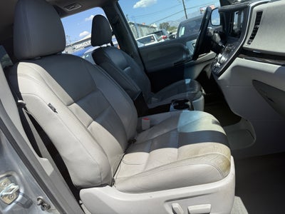2015 Toyota Sienna XLE