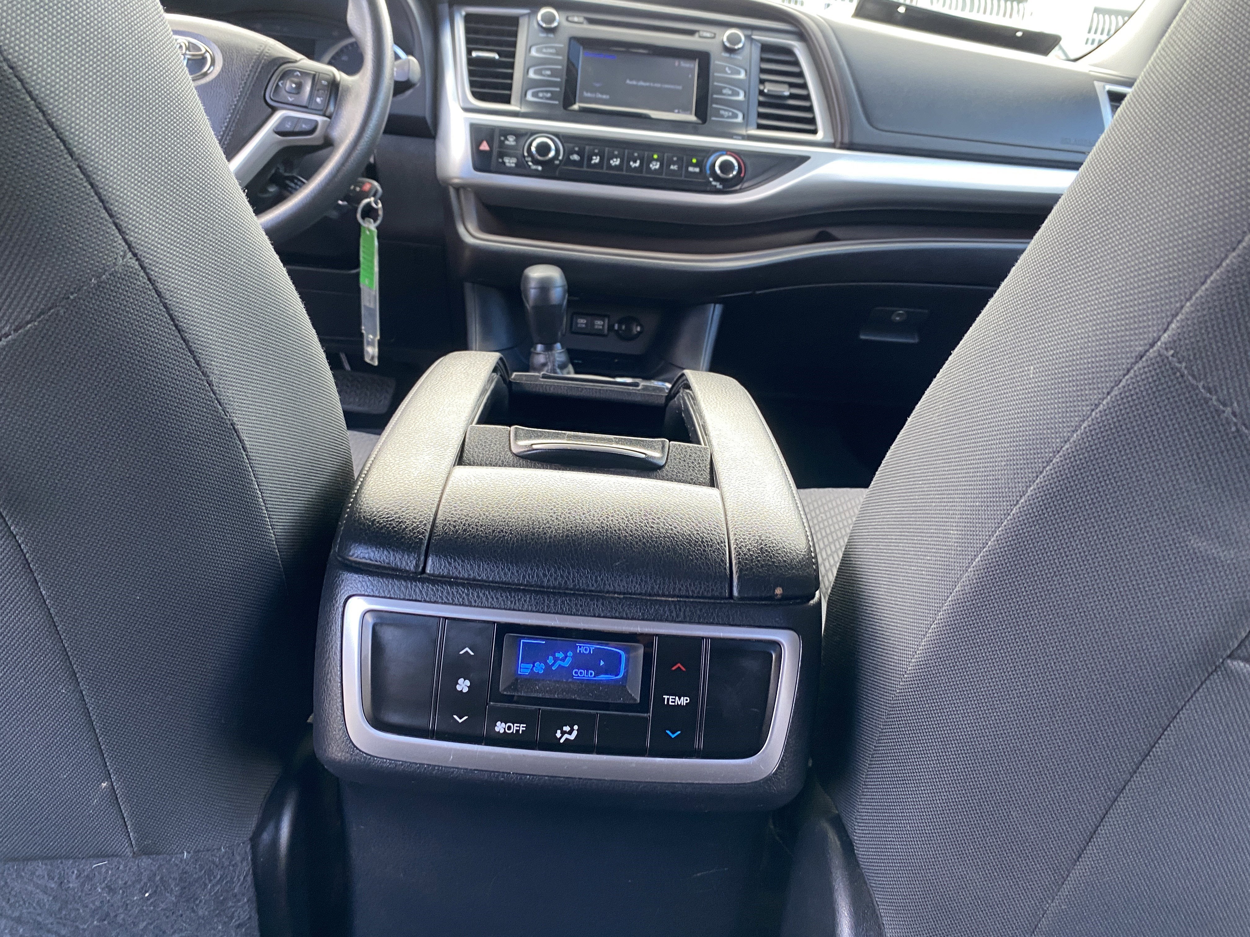 2018 Toyota Highlander LE