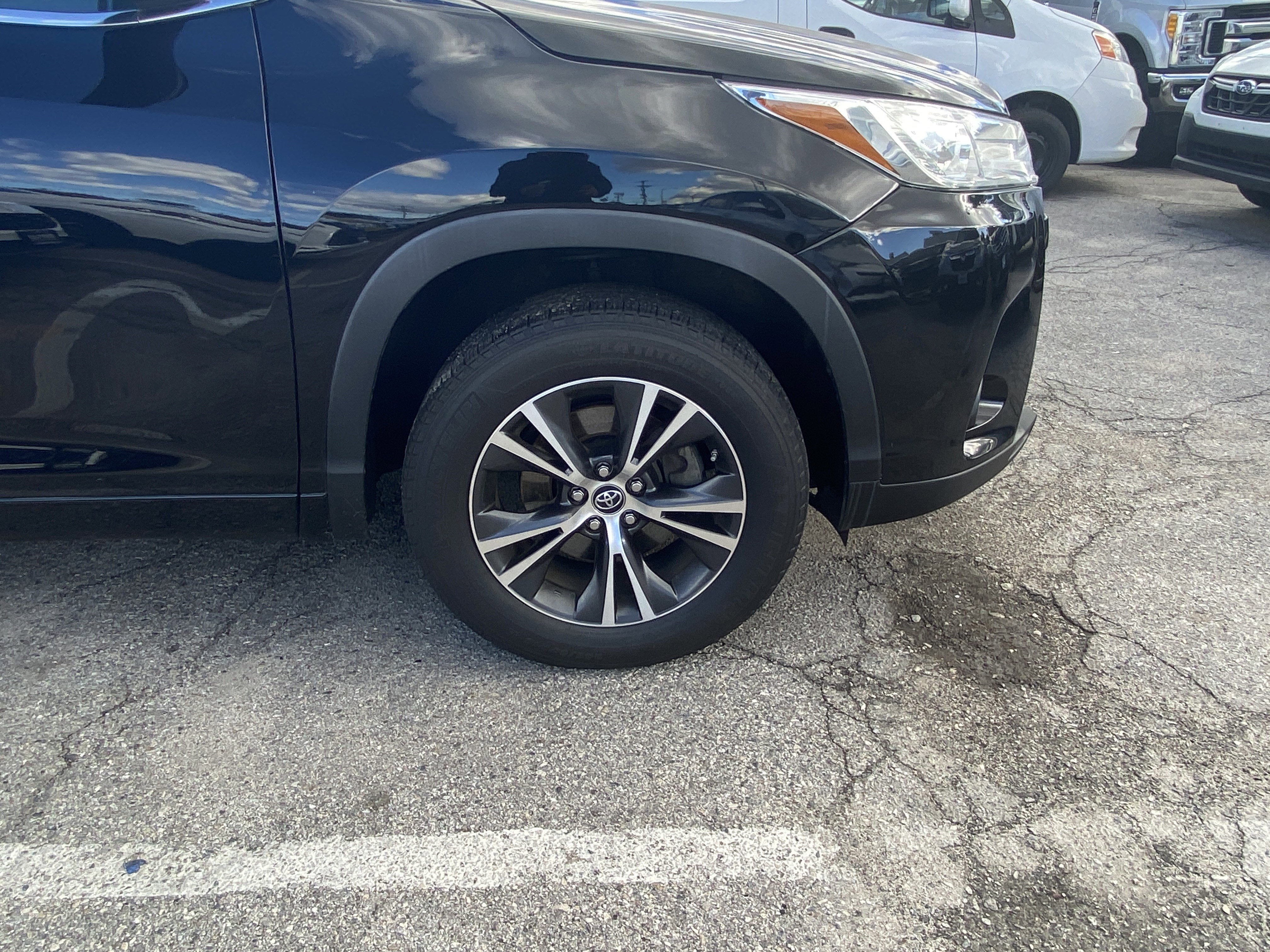 2018 Toyota Highlander LE