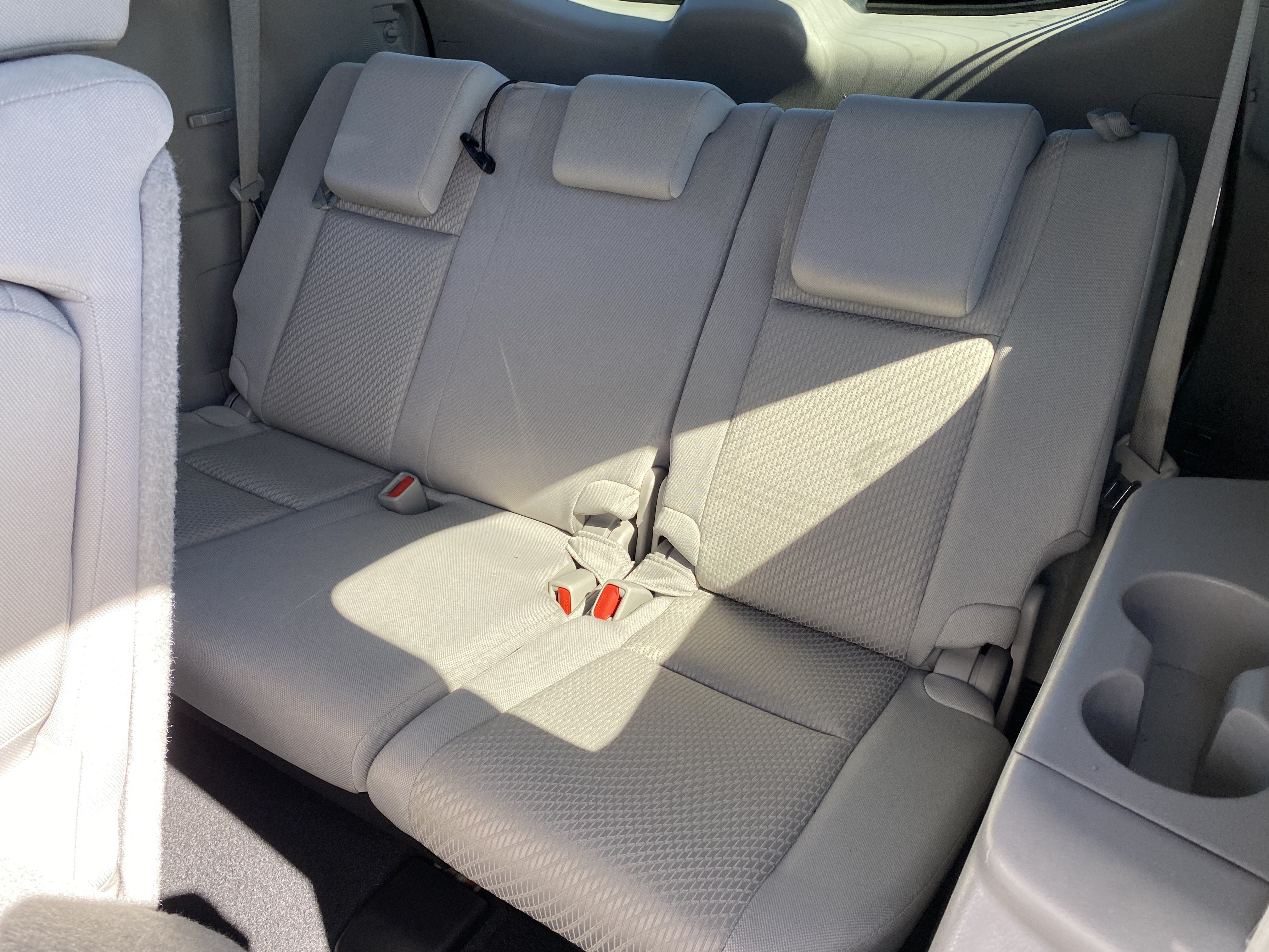2016 Toyota Highlander FWD 4DR I4 LE