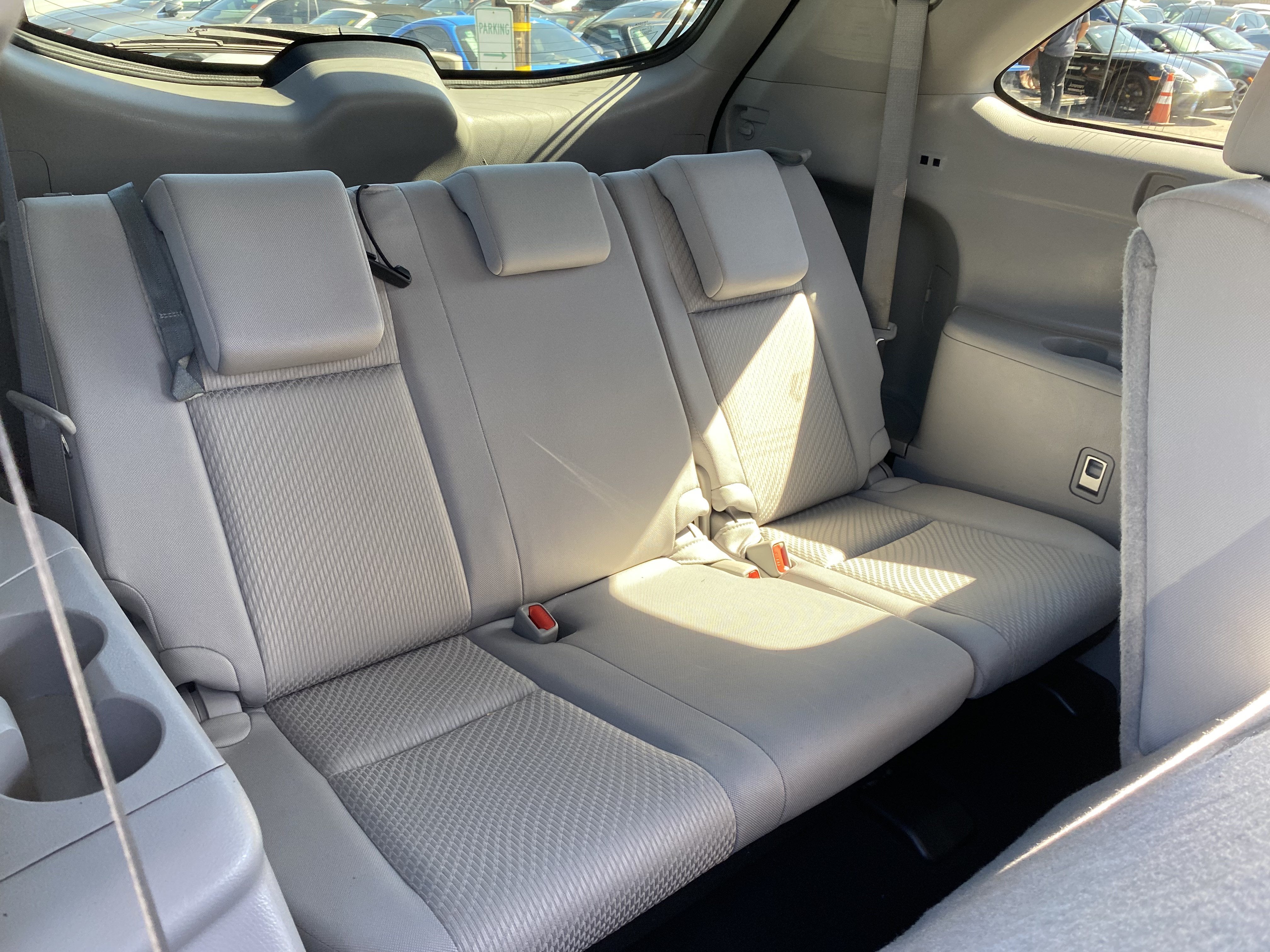 2016 Toyota Highlander FWD 4DR I4 LE