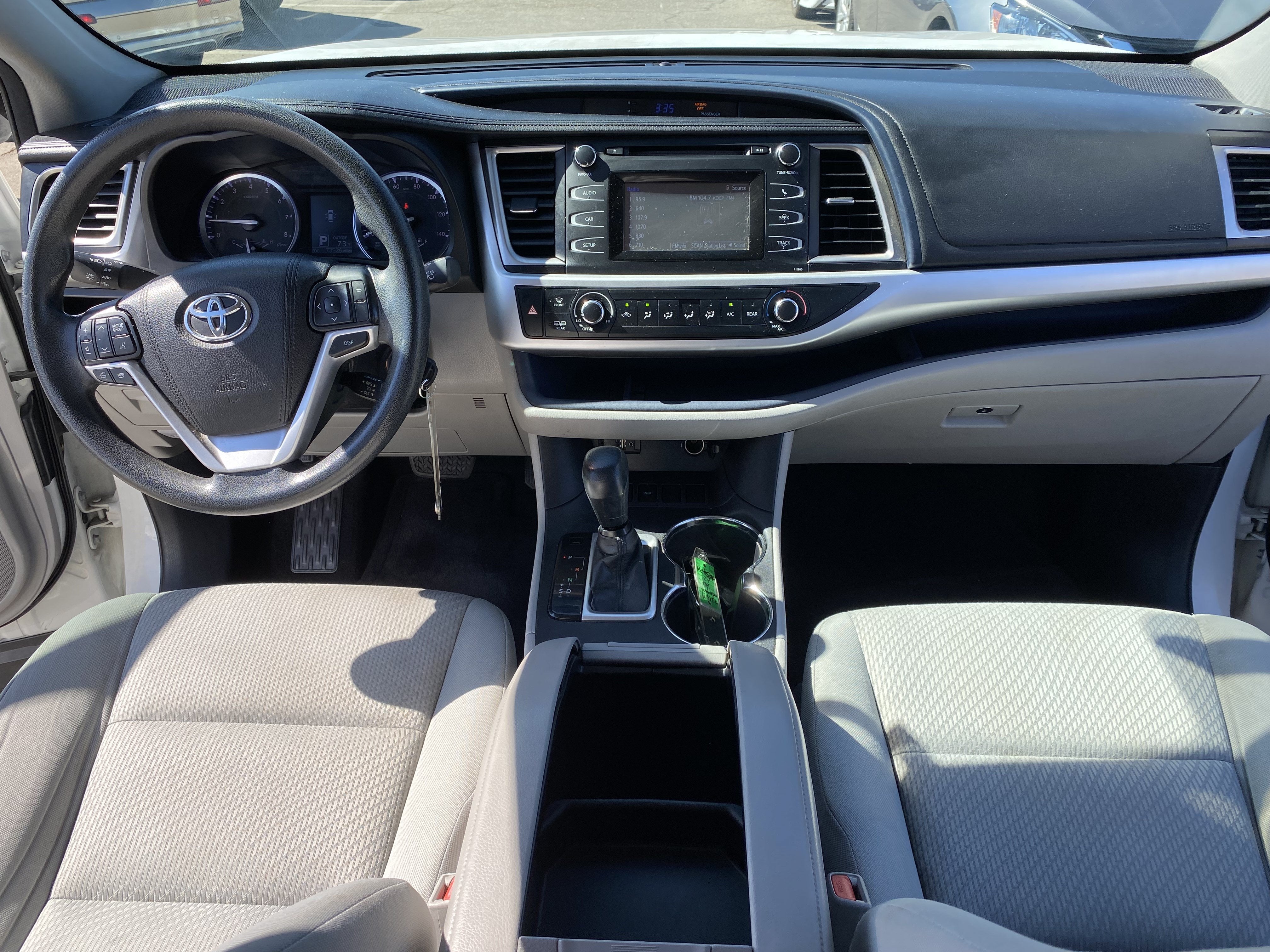 2016 Toyota Highlander FWD 4DR I4 LE