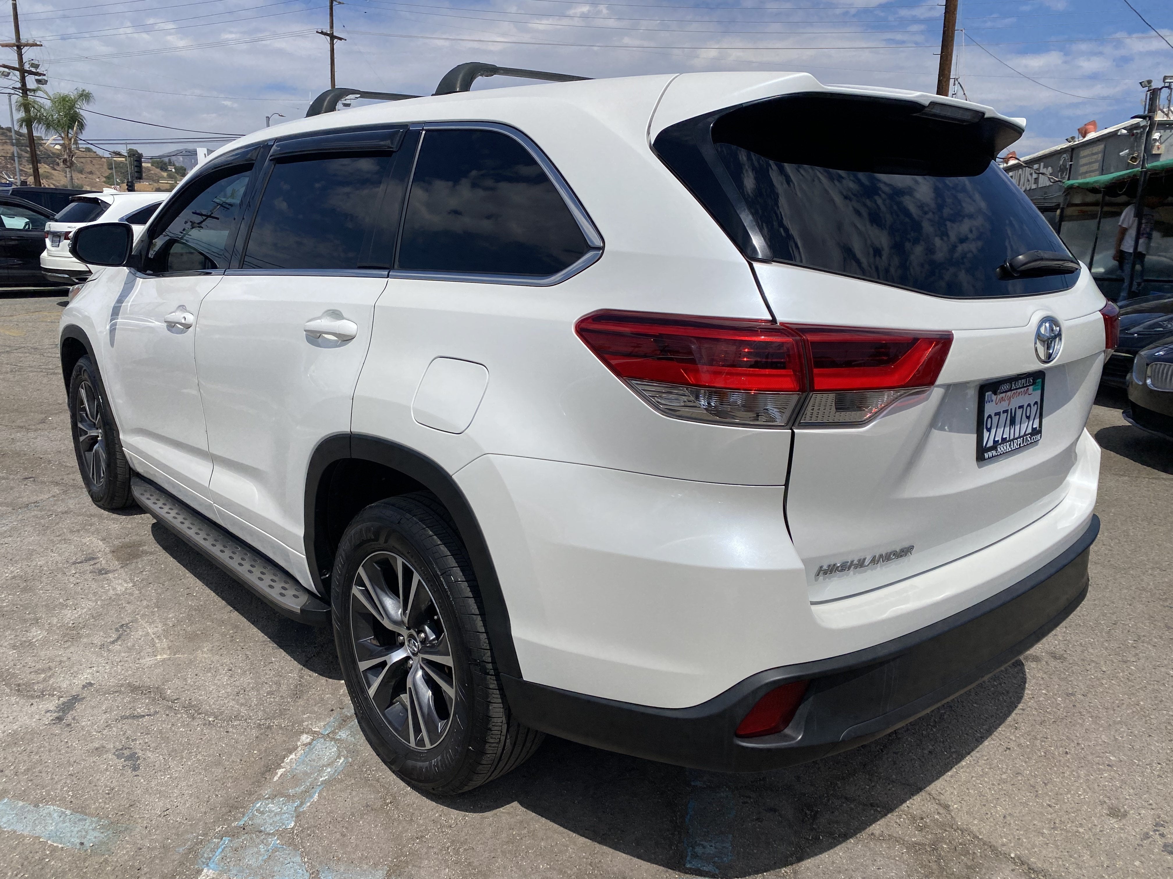 2018 Toyota Highlander LE I4 FWD