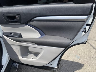 2018 Toyota Highlander LE I4 FWD