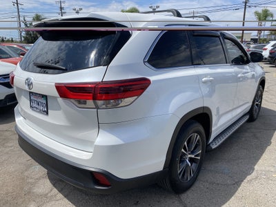 2018 Toyota Highlander LE I4 FWD