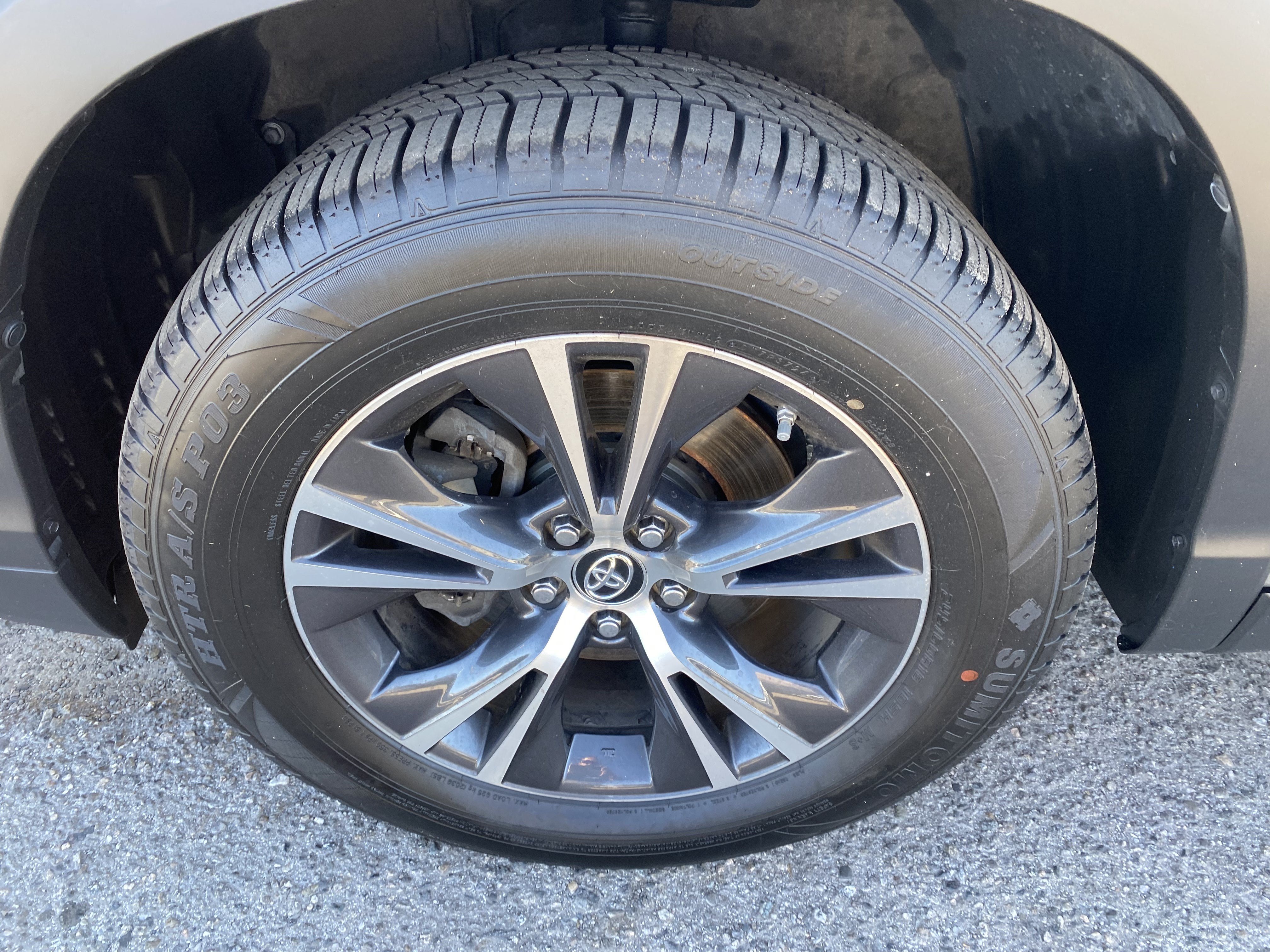 2019 Toyota Highlander LE I4 FWD
