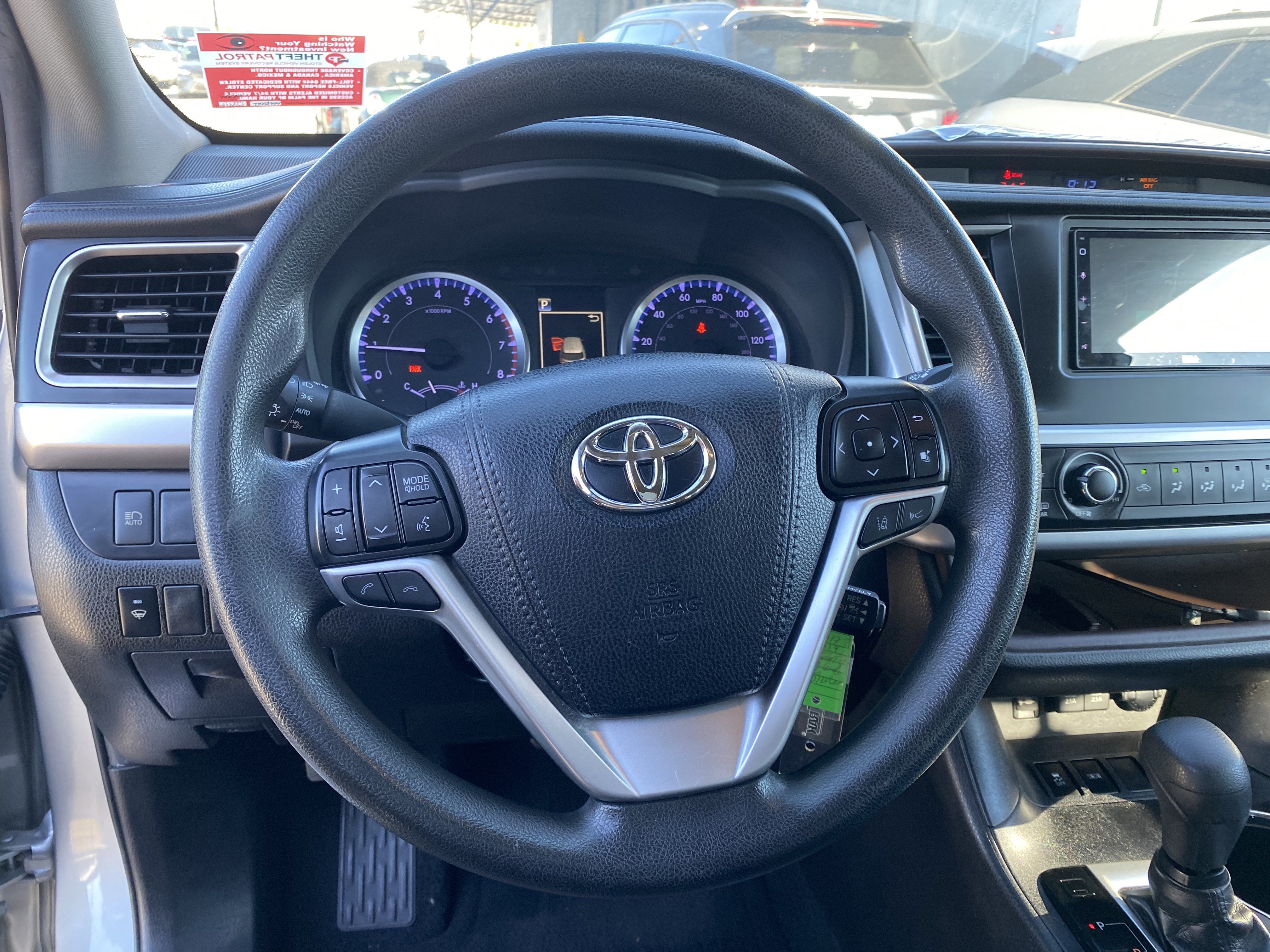 2019 Toyota Highlander LE I4 FWD