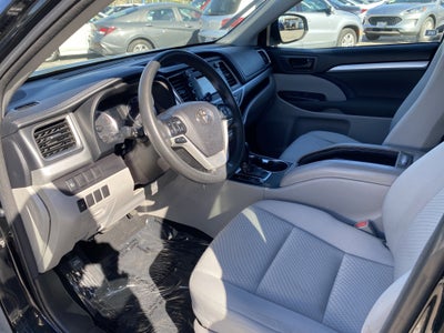 2018 Toyota Highlander LE