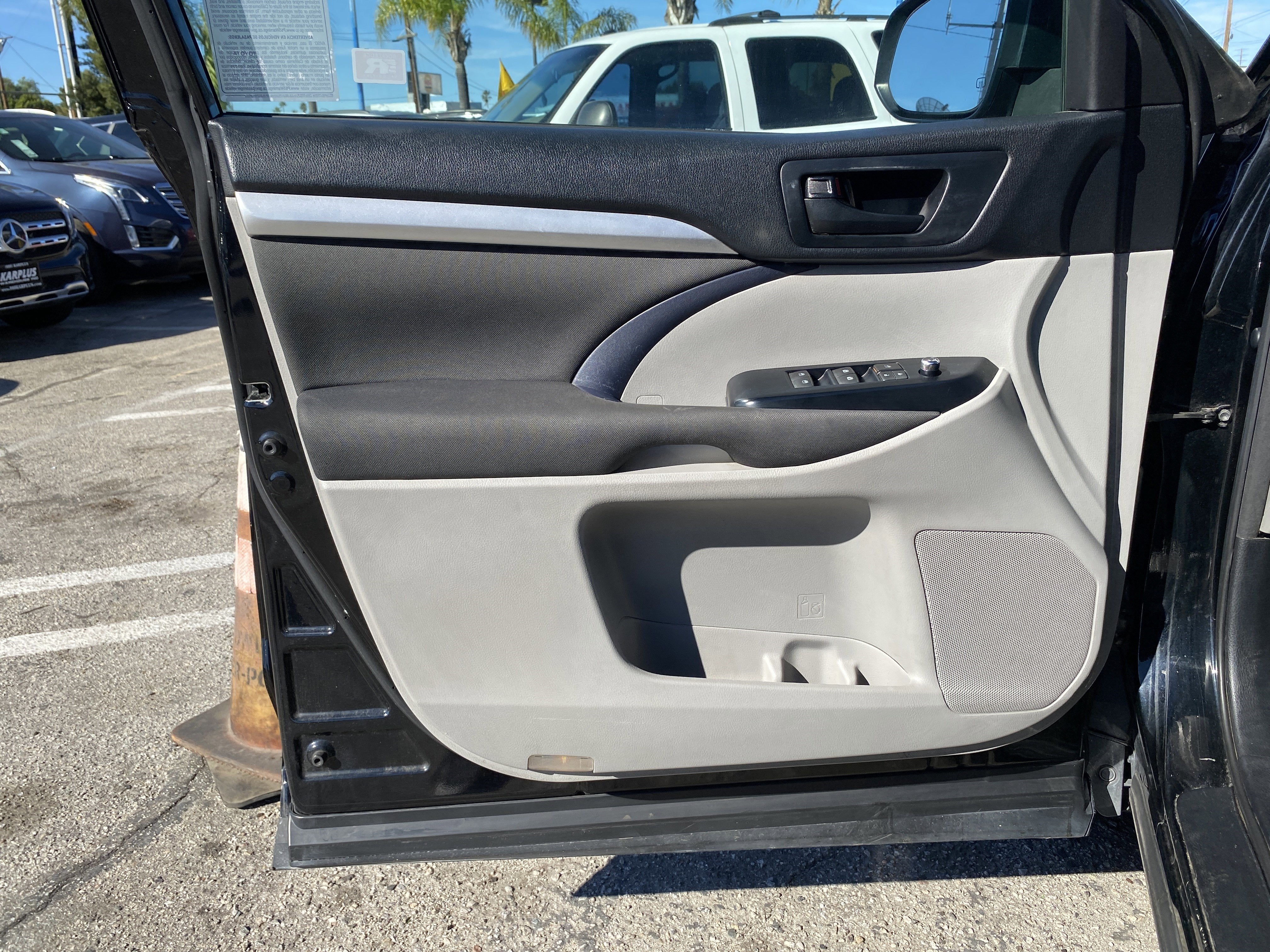 2018 Toyota Highlander LE