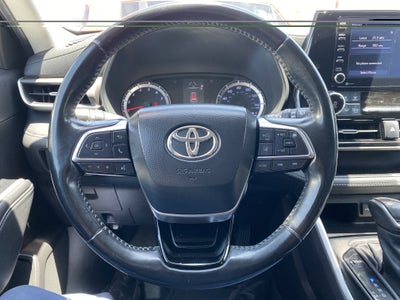 2021 Toyota Highlander LE