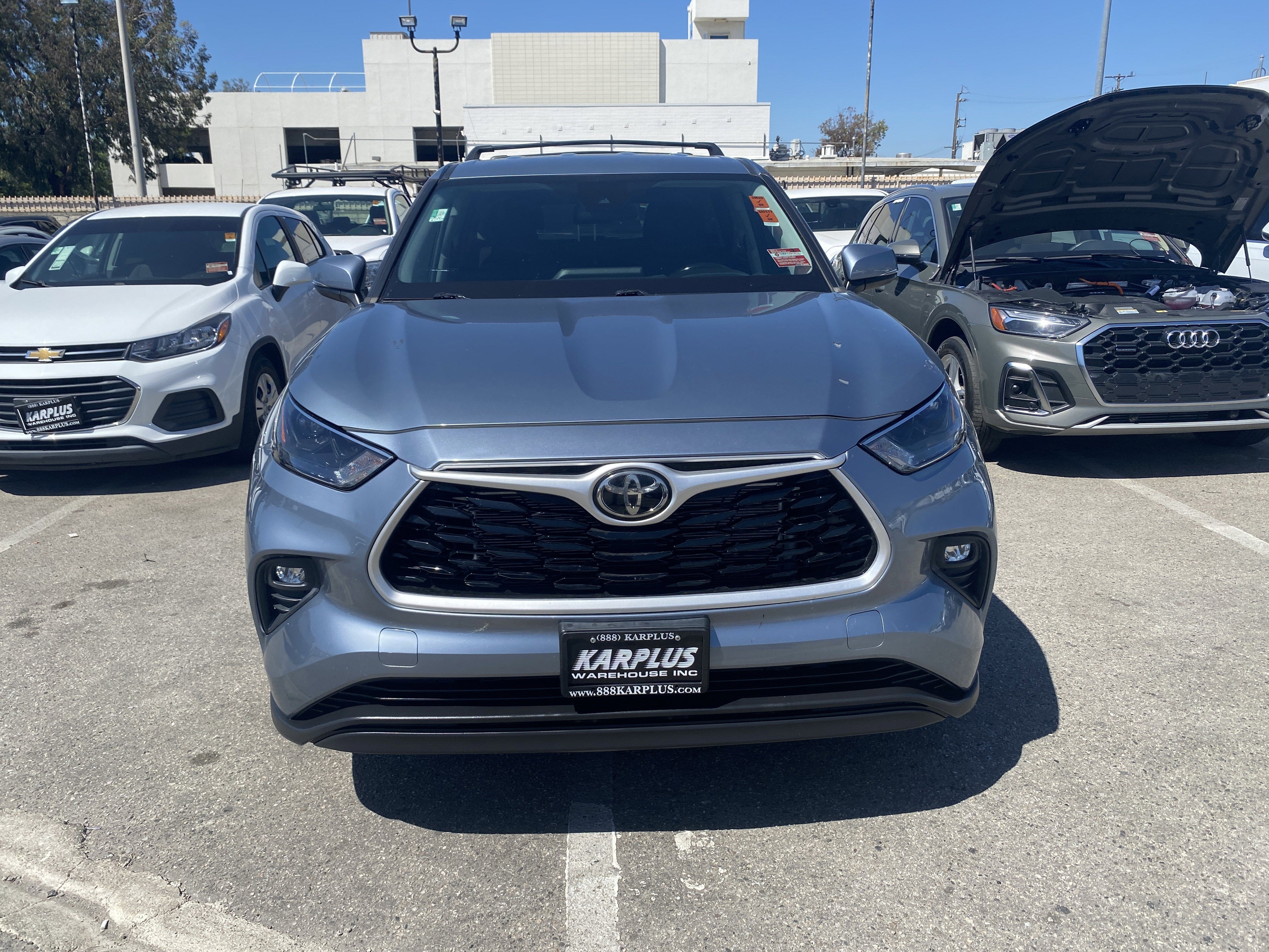 2022 Toyota Highlander LE