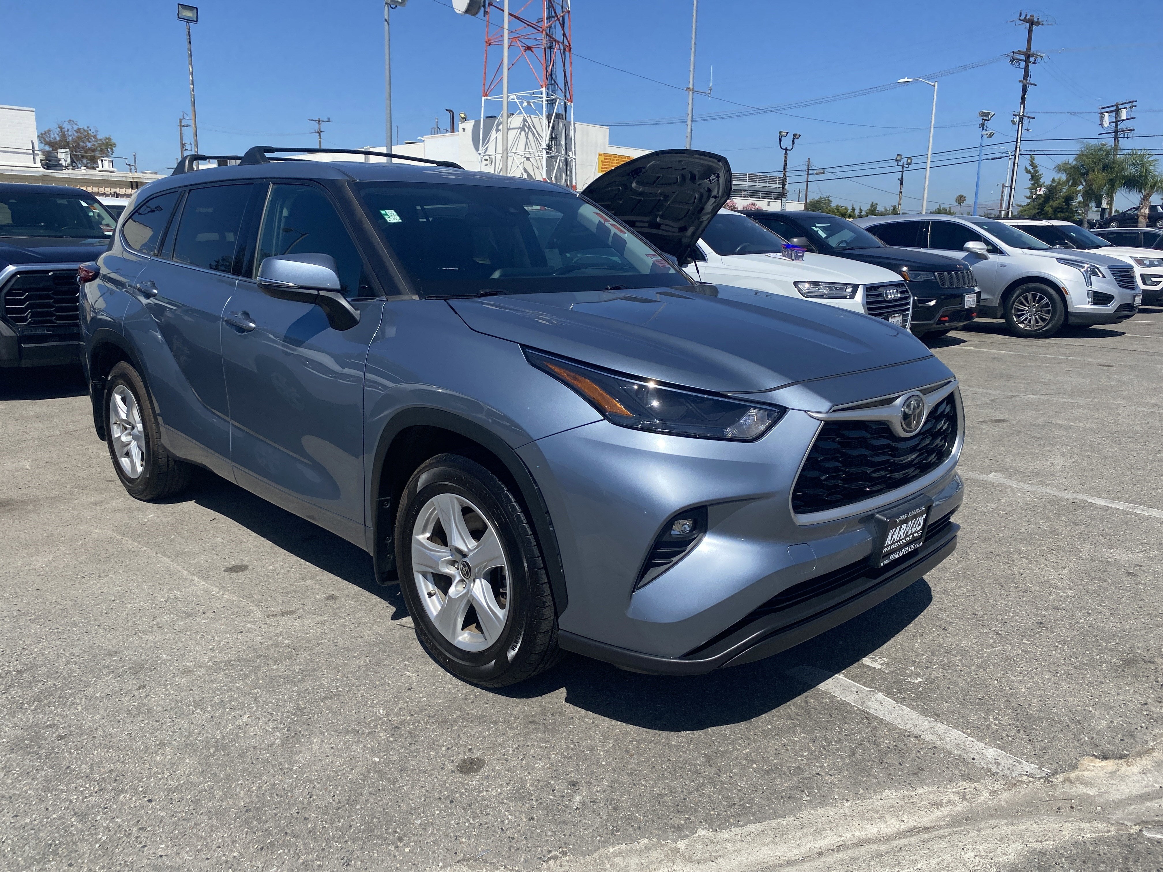 2022 Toyota Highlander LE