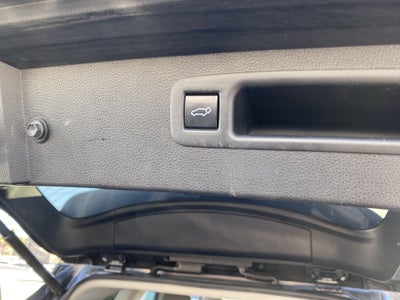 2020 Toyota Highlander LE