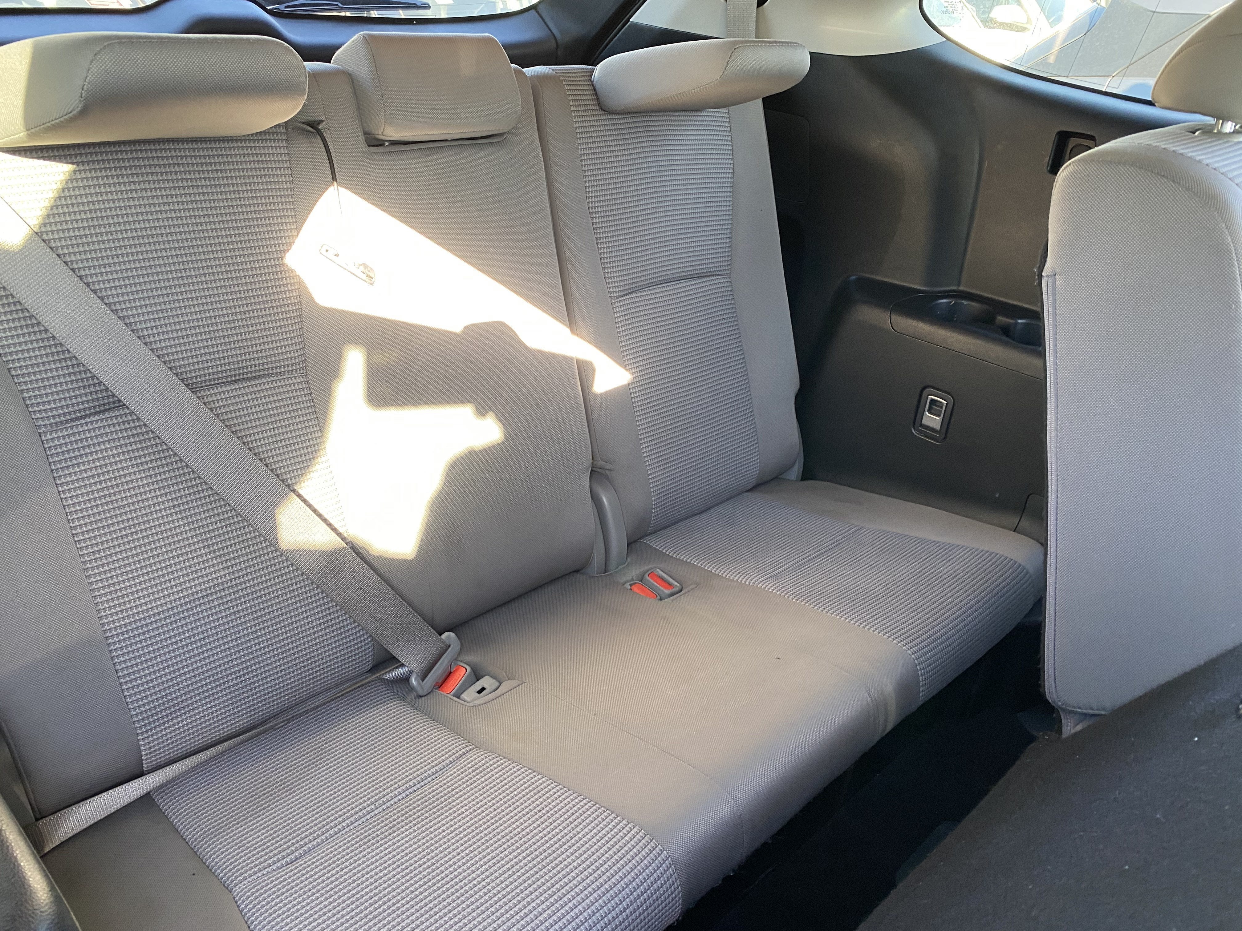 2020 Toyota Highlander LE