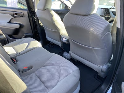 2020 Toyota Highlander LE