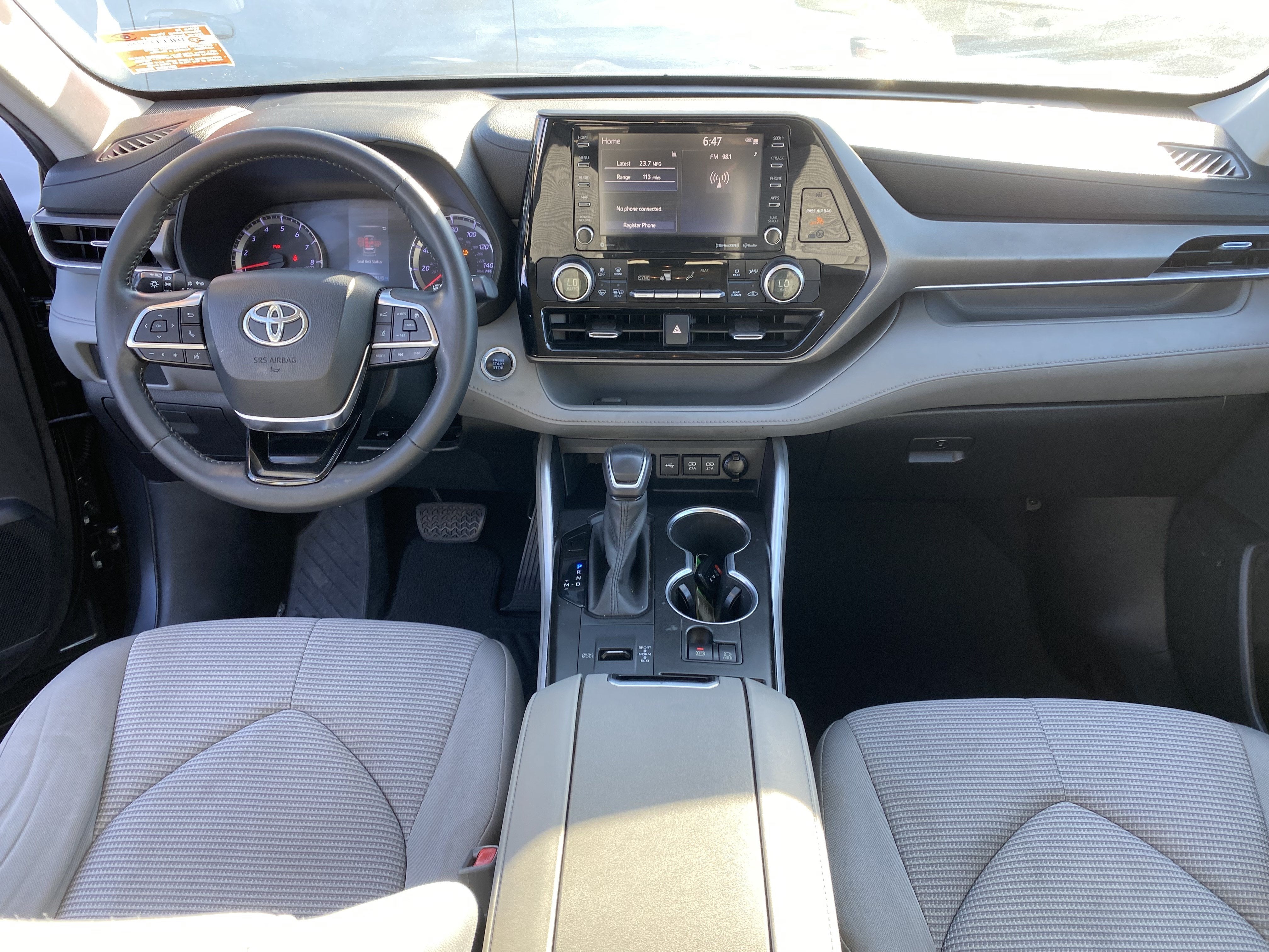 2020 Toyota Highlander LE