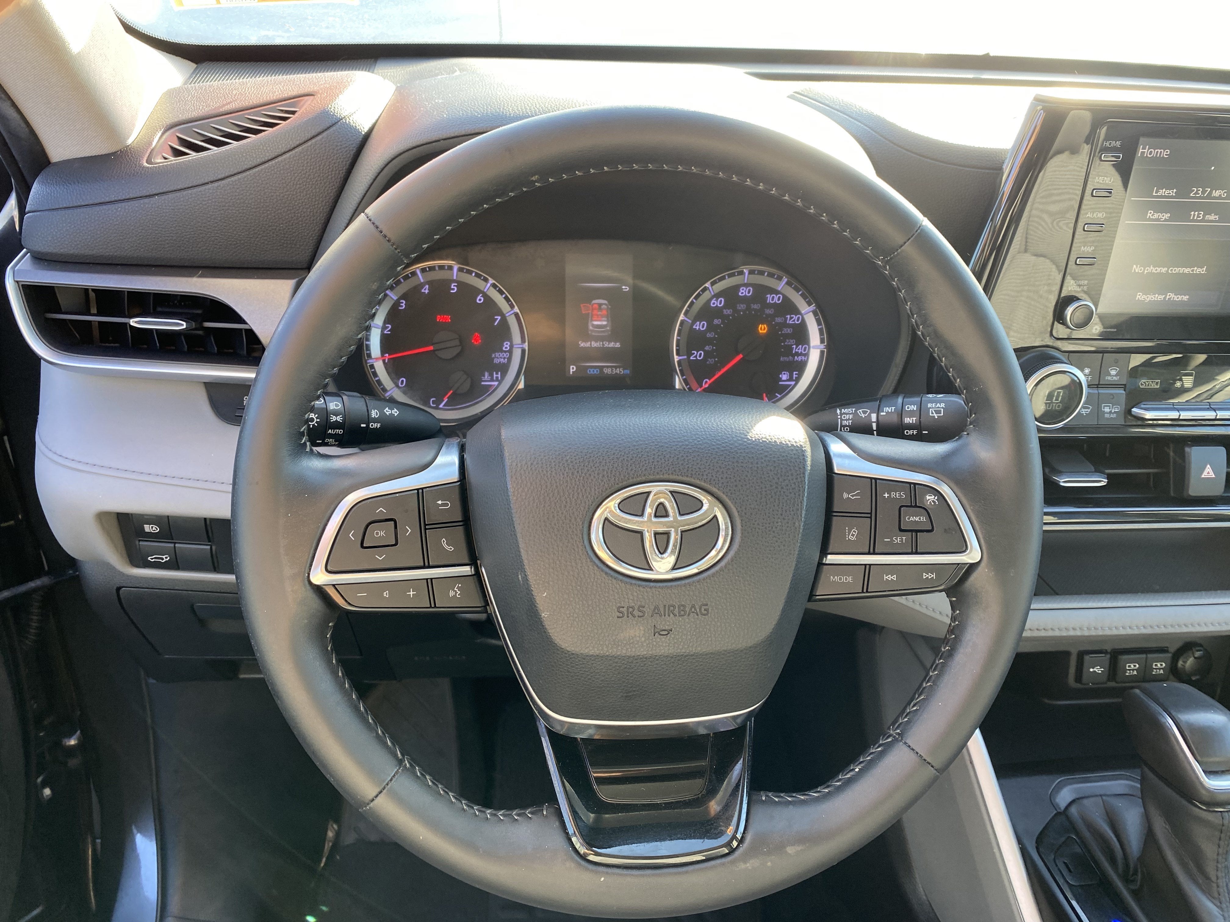 2020 Toyota Highlander LE