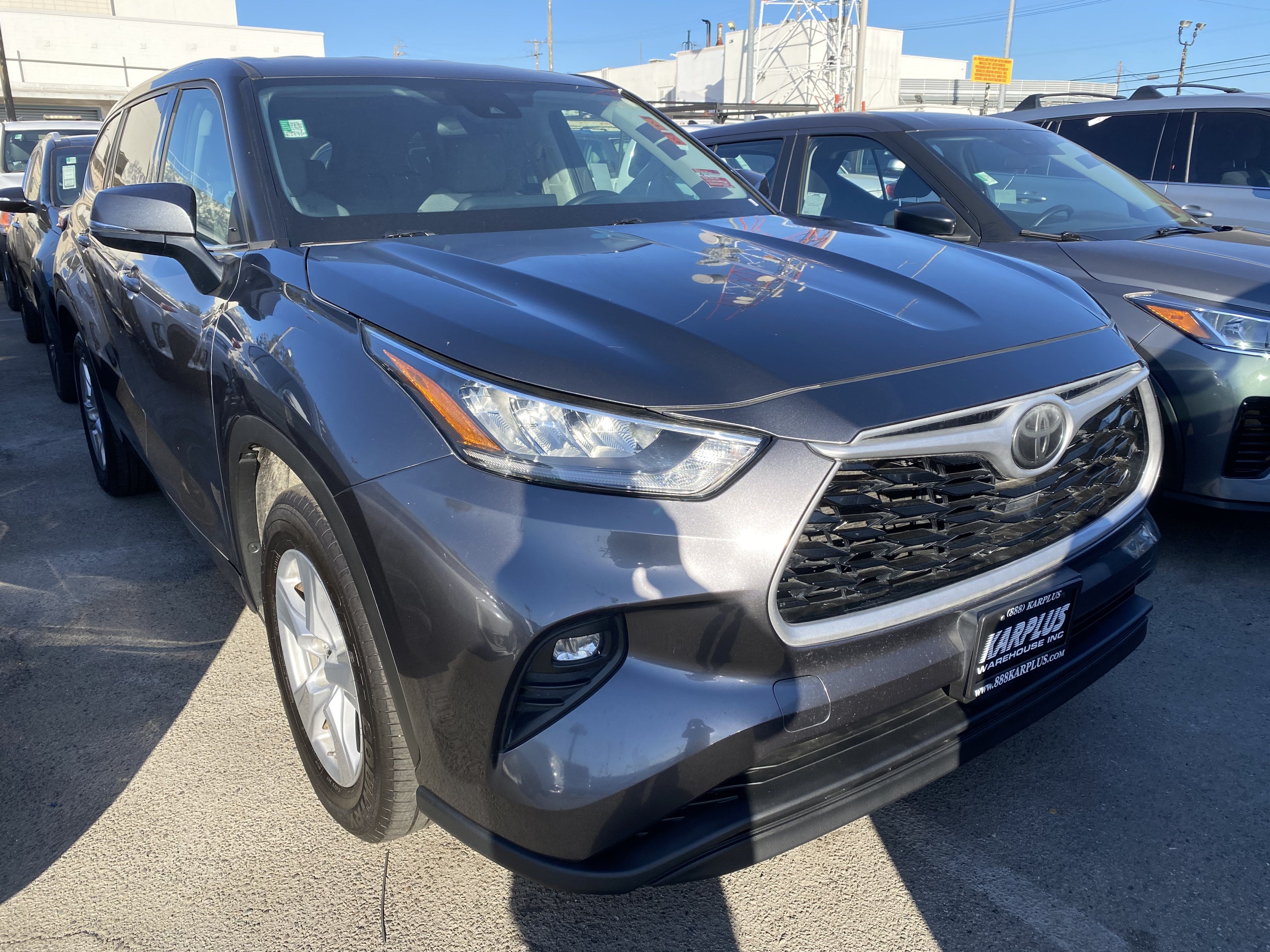 2020 Toyota Highlander LE