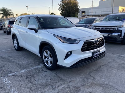 2022 Toyota Highlander LE