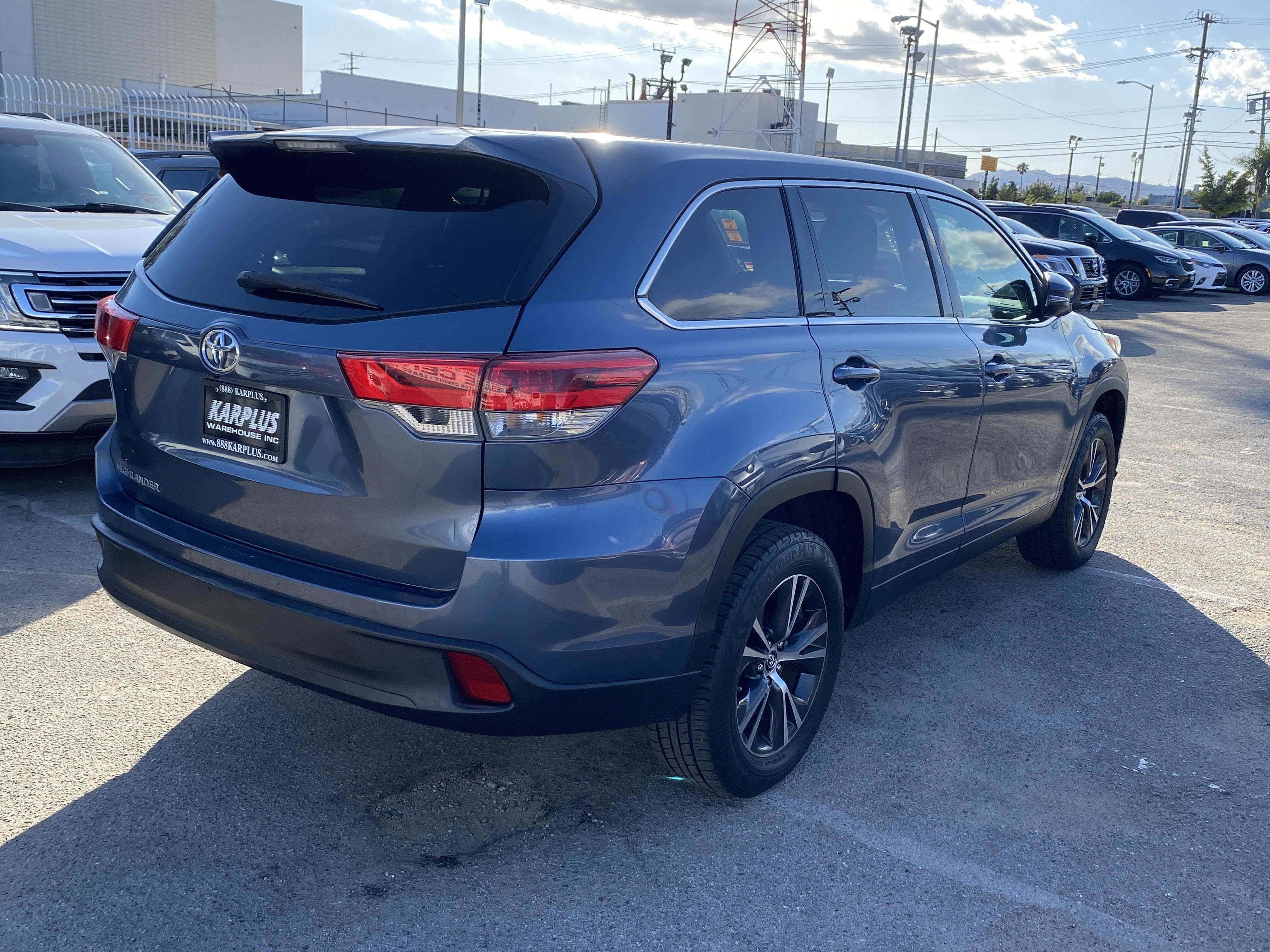 2019 Toyota Highlander LE