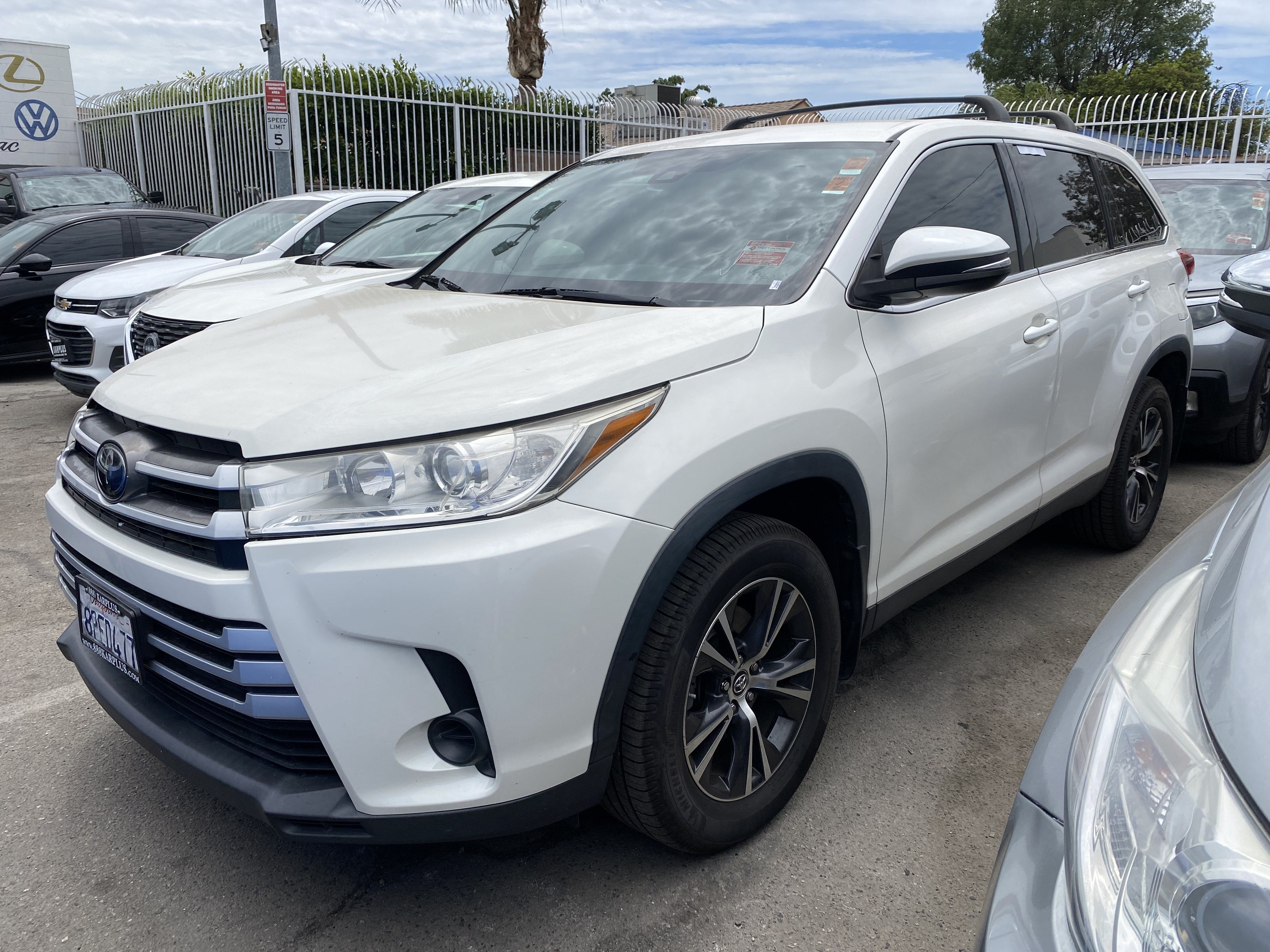 2019 Toyota Highlander LE