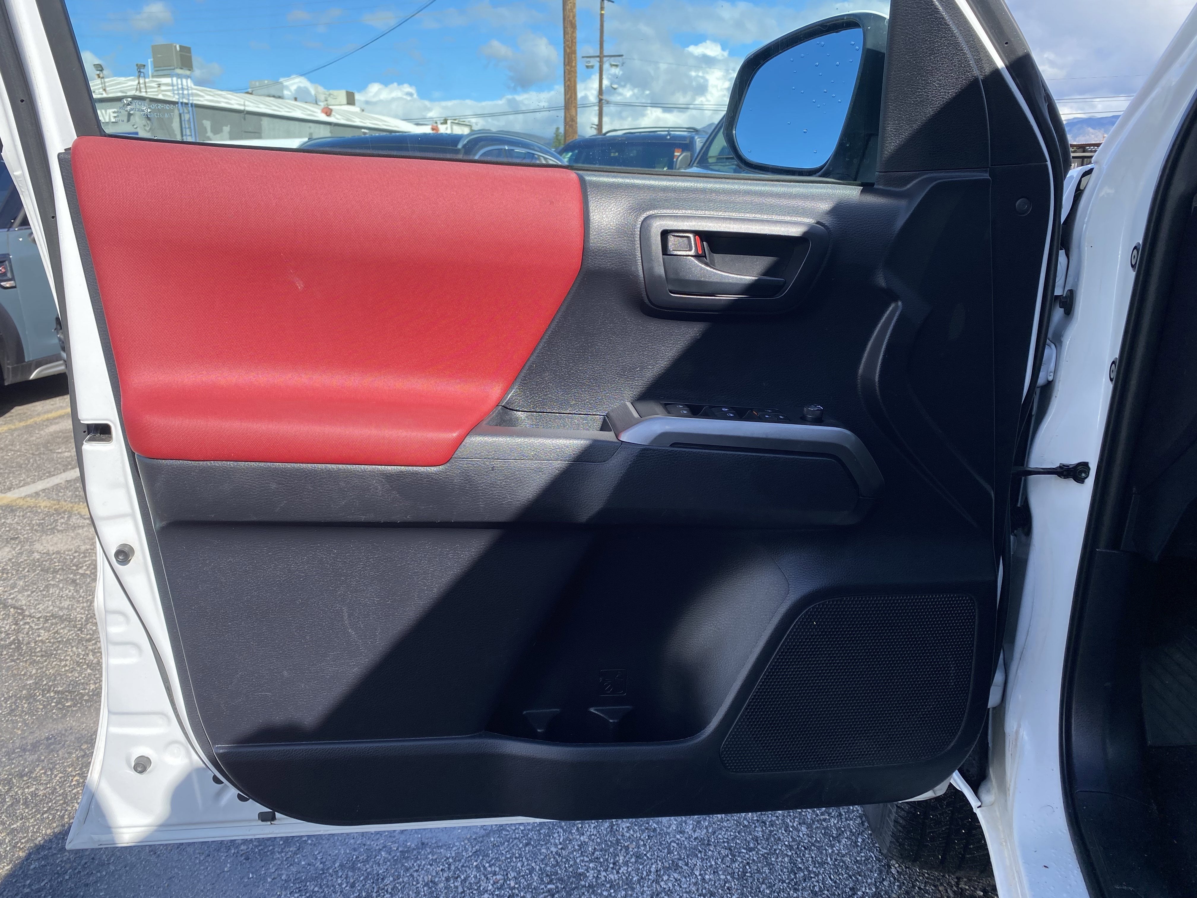 2020 Toyota Tacoma 2WD SR5