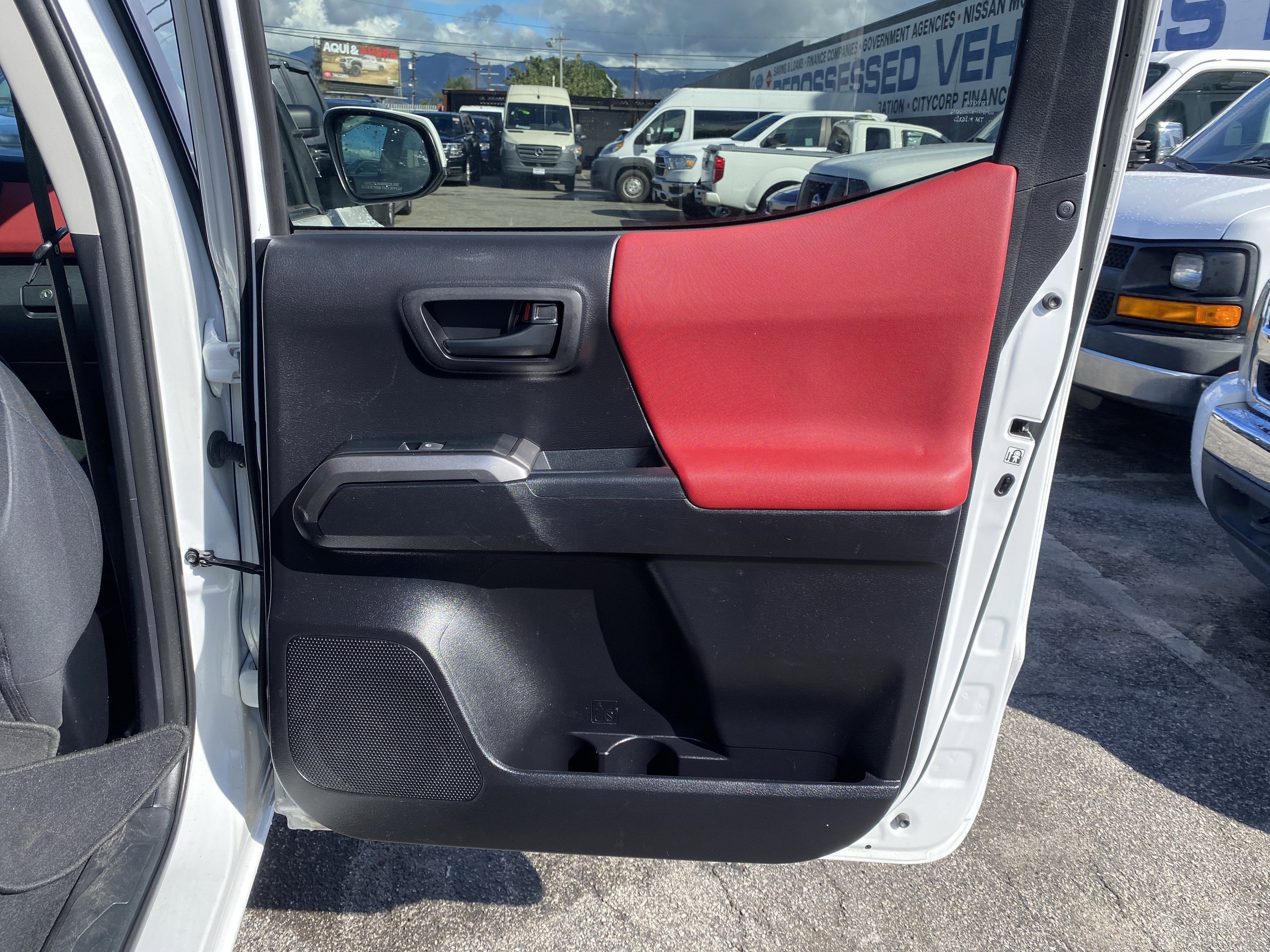 2020 Toyota Tacoma 2WD SR5