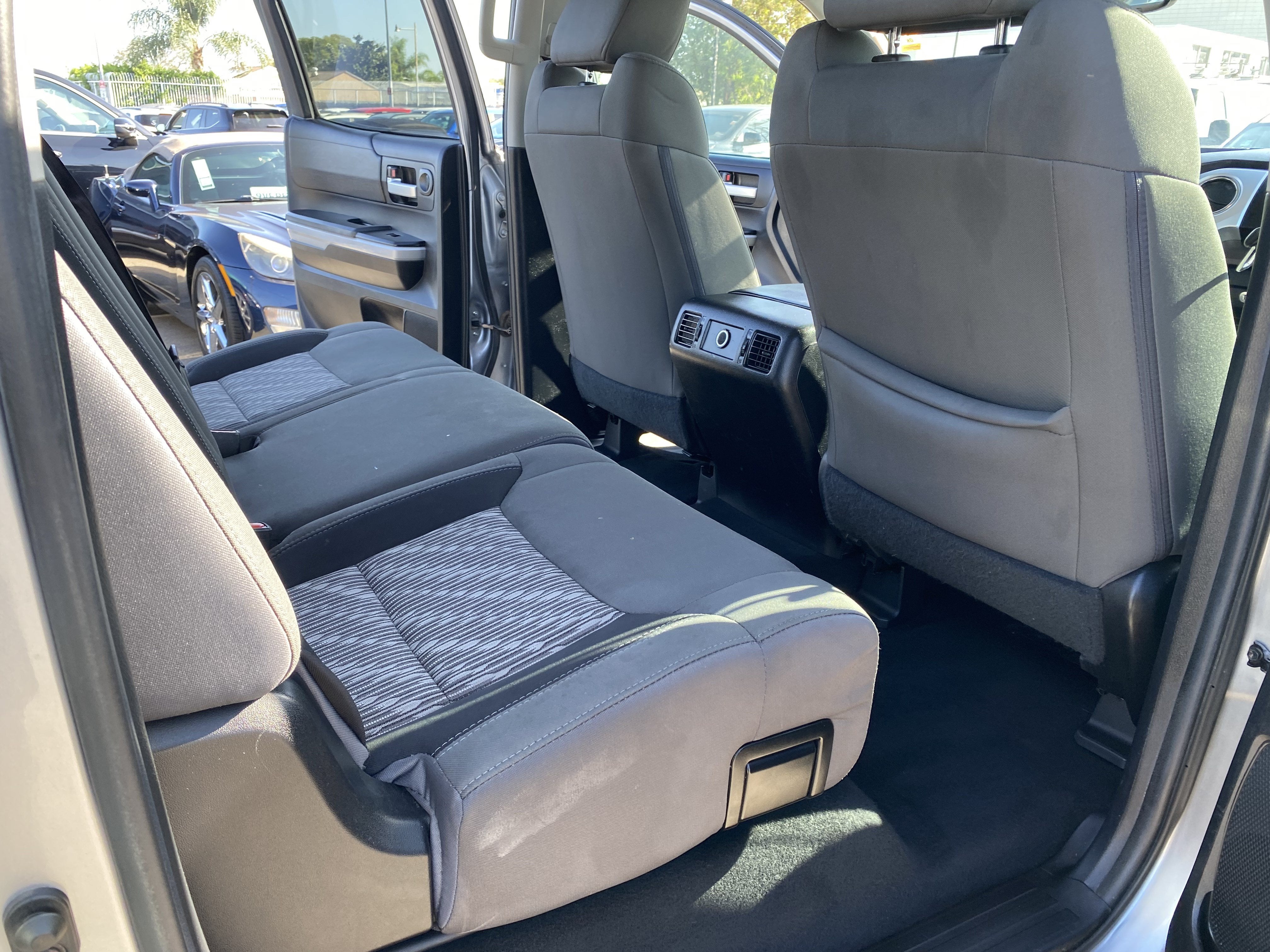 2020 Toyota Tundra 4WD SR5 CREWMAX 5.5' BED 5.7L