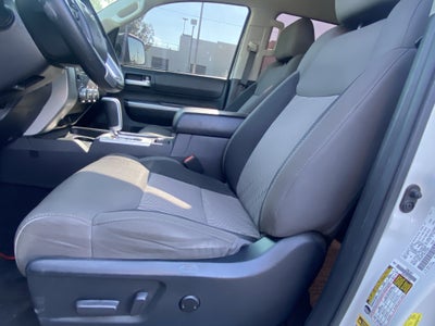 2017 Toyota Tundra 2WD SR5 CREWMAX 5.5' BED 4.6L