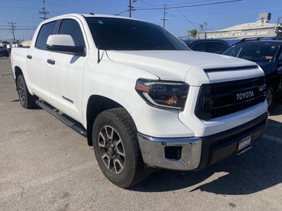 2017 Toyota Tundra 2WD SR5 CREWMAX 5.5' BED 4.6L