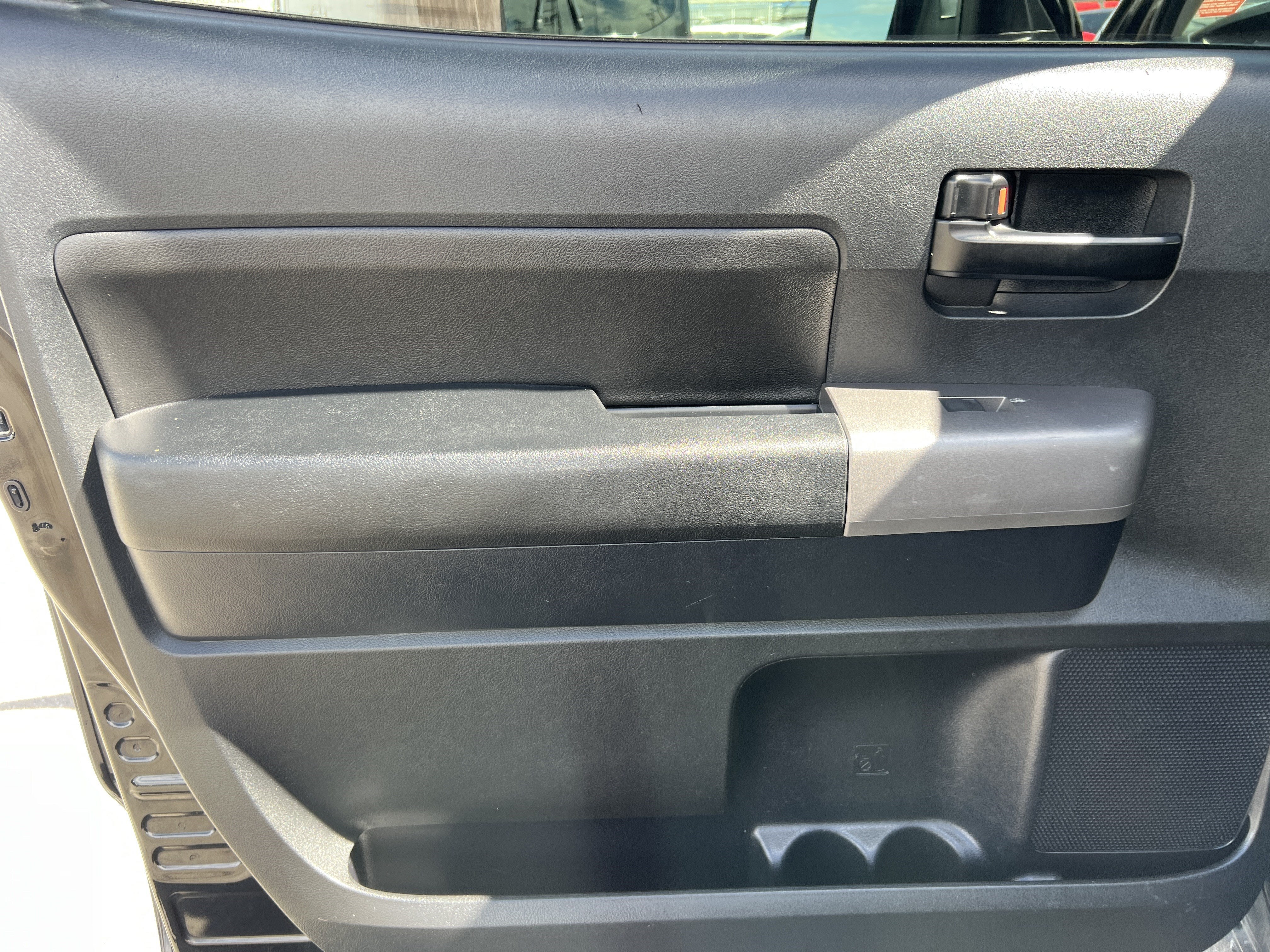 2013 Toyota Tundra 2WD Truck CrewMax 5.7L V8 6-Spd AT (Natl)