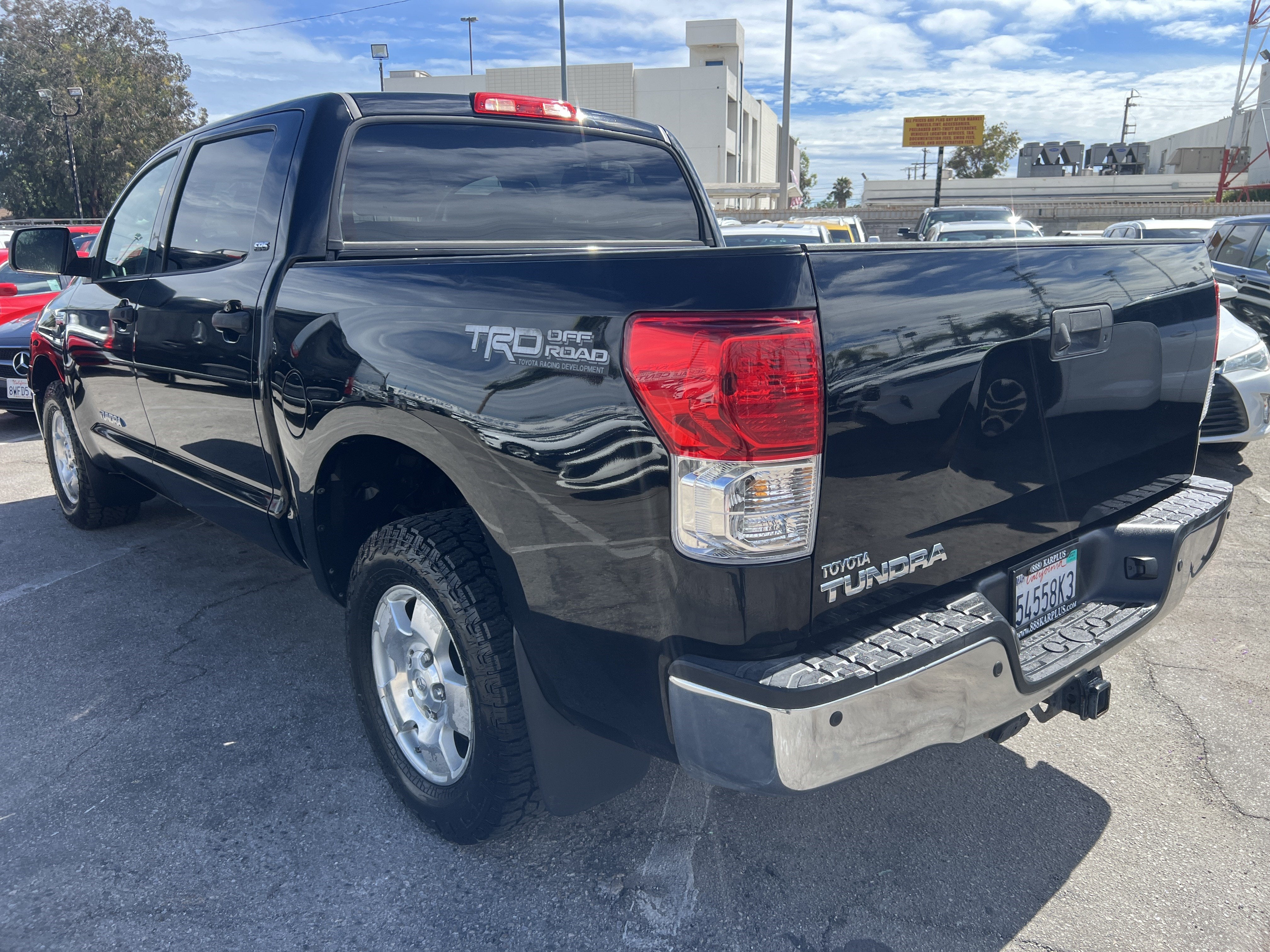 2013 Toyota Tundra 2WD Truck CrewMax 5.7L V8 6-Spd AT (Natl)