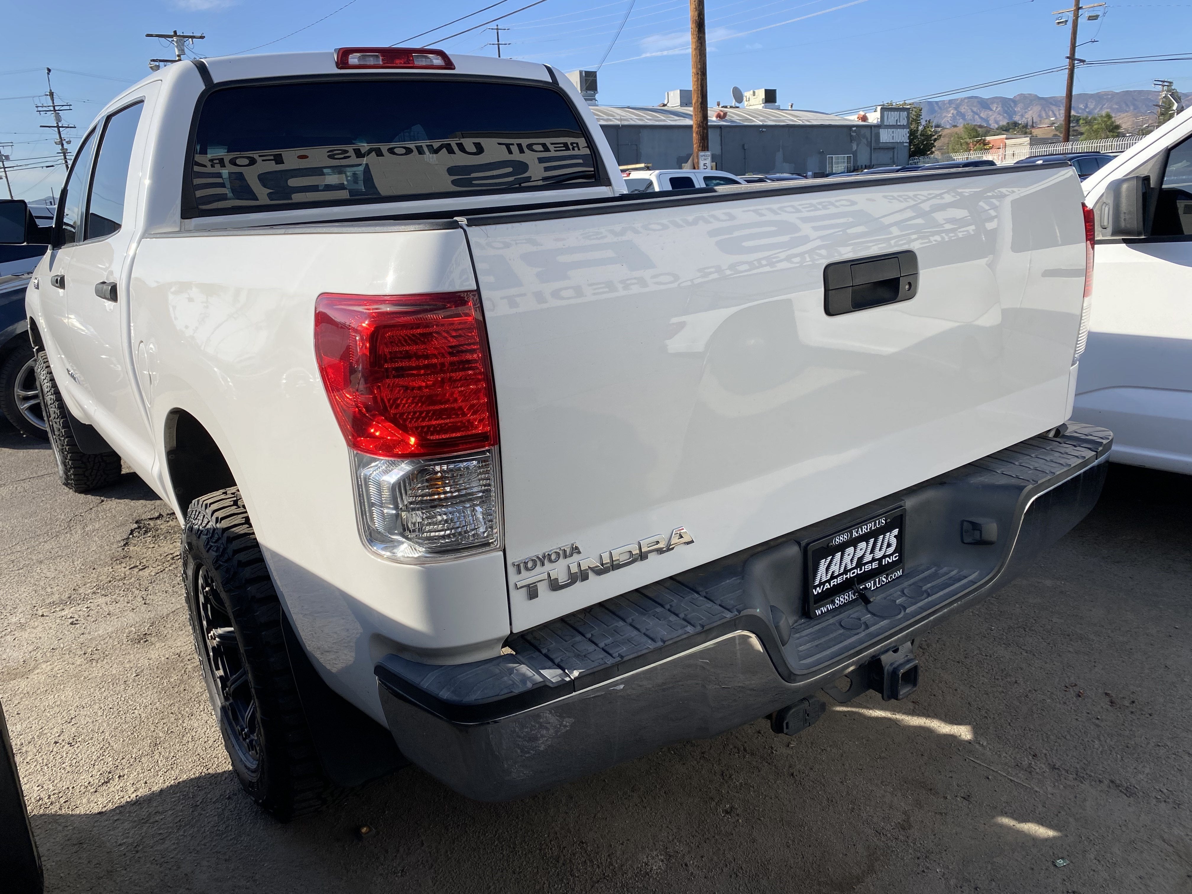 2013 Toyota Tundra 2WD Truck CrewMax 5.7L V8 6-Spd AT (Natl)