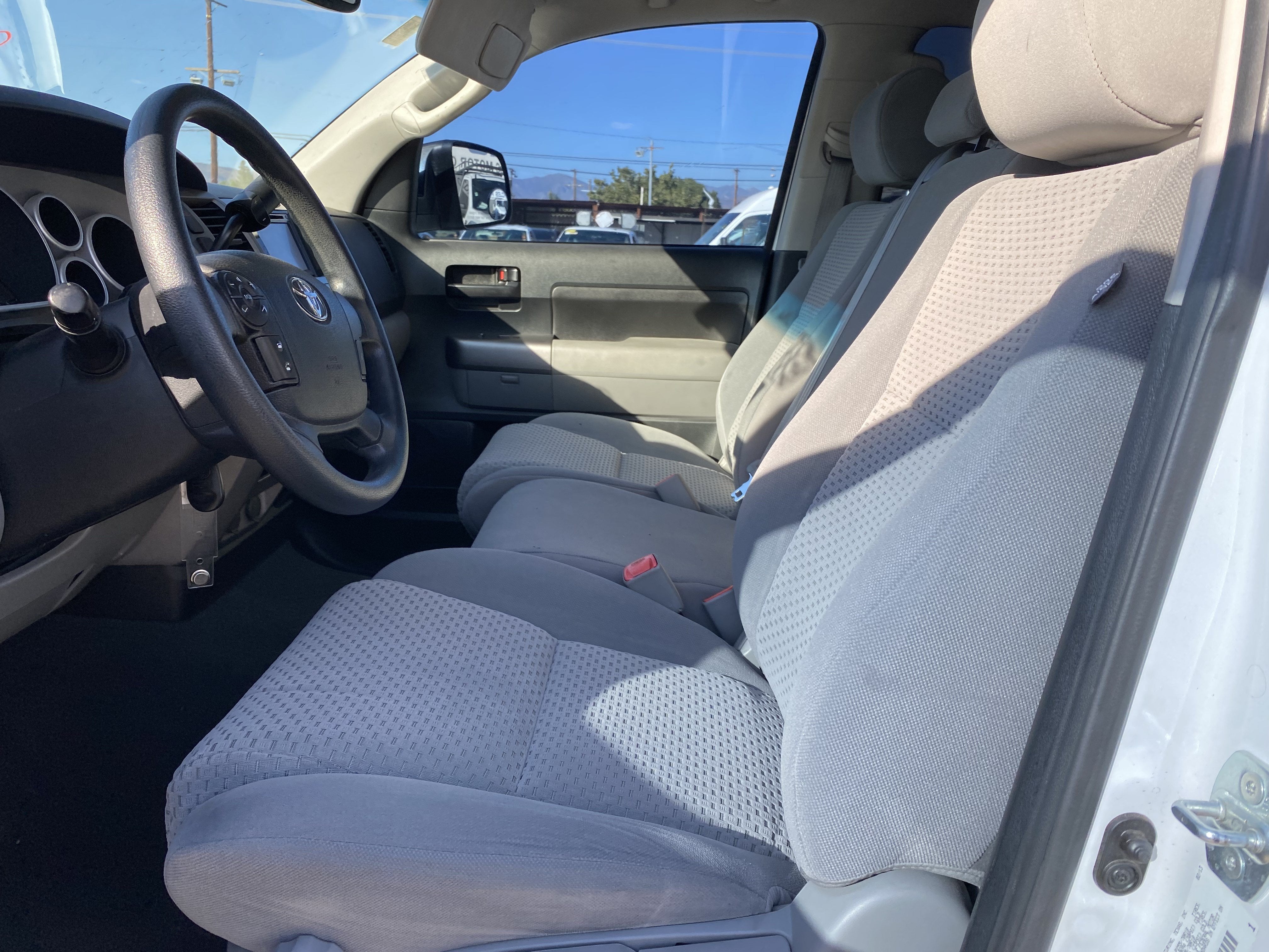 2013 Toyota Tundra 2WD Truck CrewMax 5.7L V8 6-Spd AT (Natl)