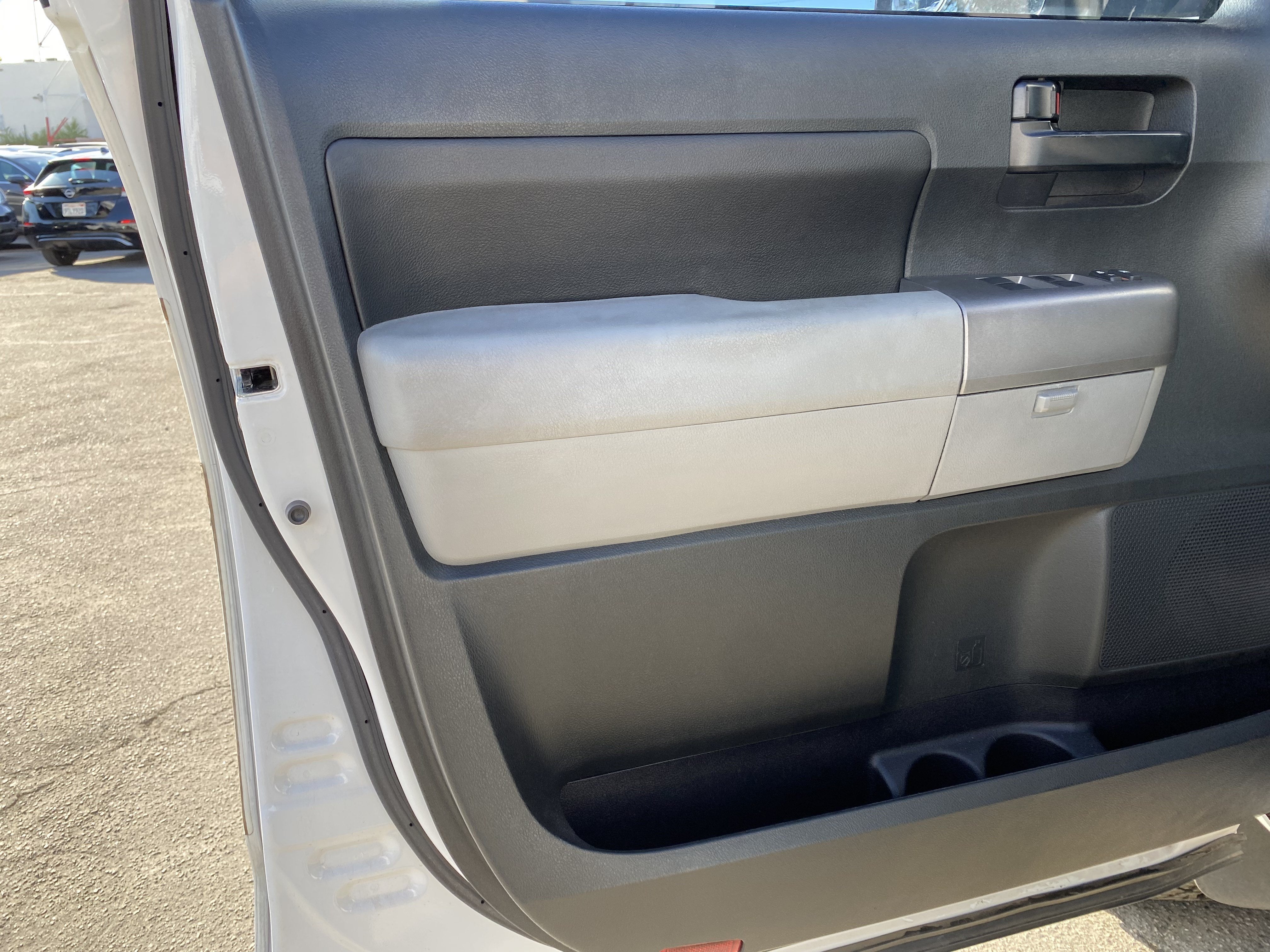 2013 Toyota Tundra 2WD Truck CrewMax 5.7L V8 6-Spd AT (Natl)
