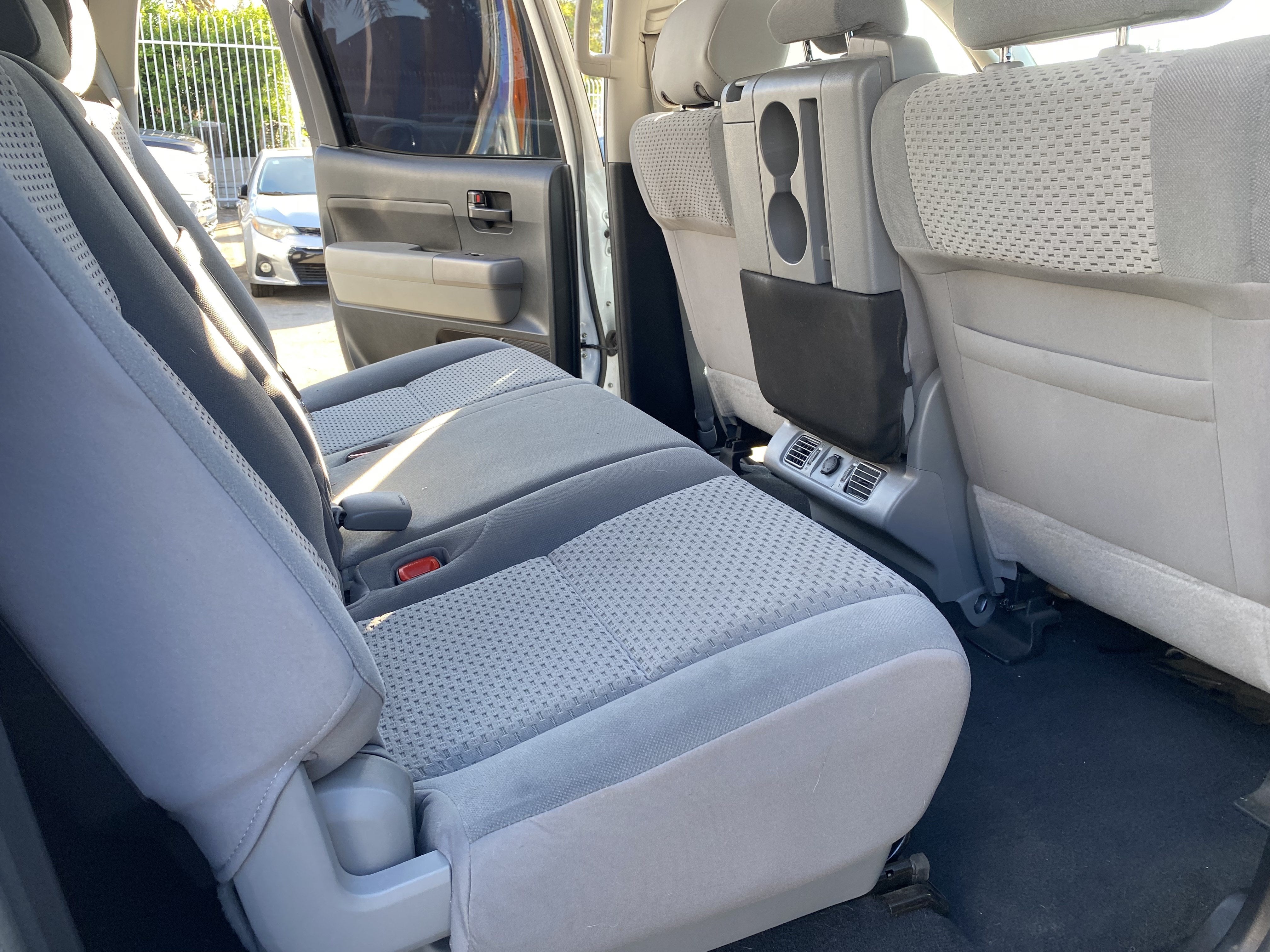 2013 Toyota Tundra 2WD Truck CrewMax 5.7L V8 6-Spd AT (Natl)