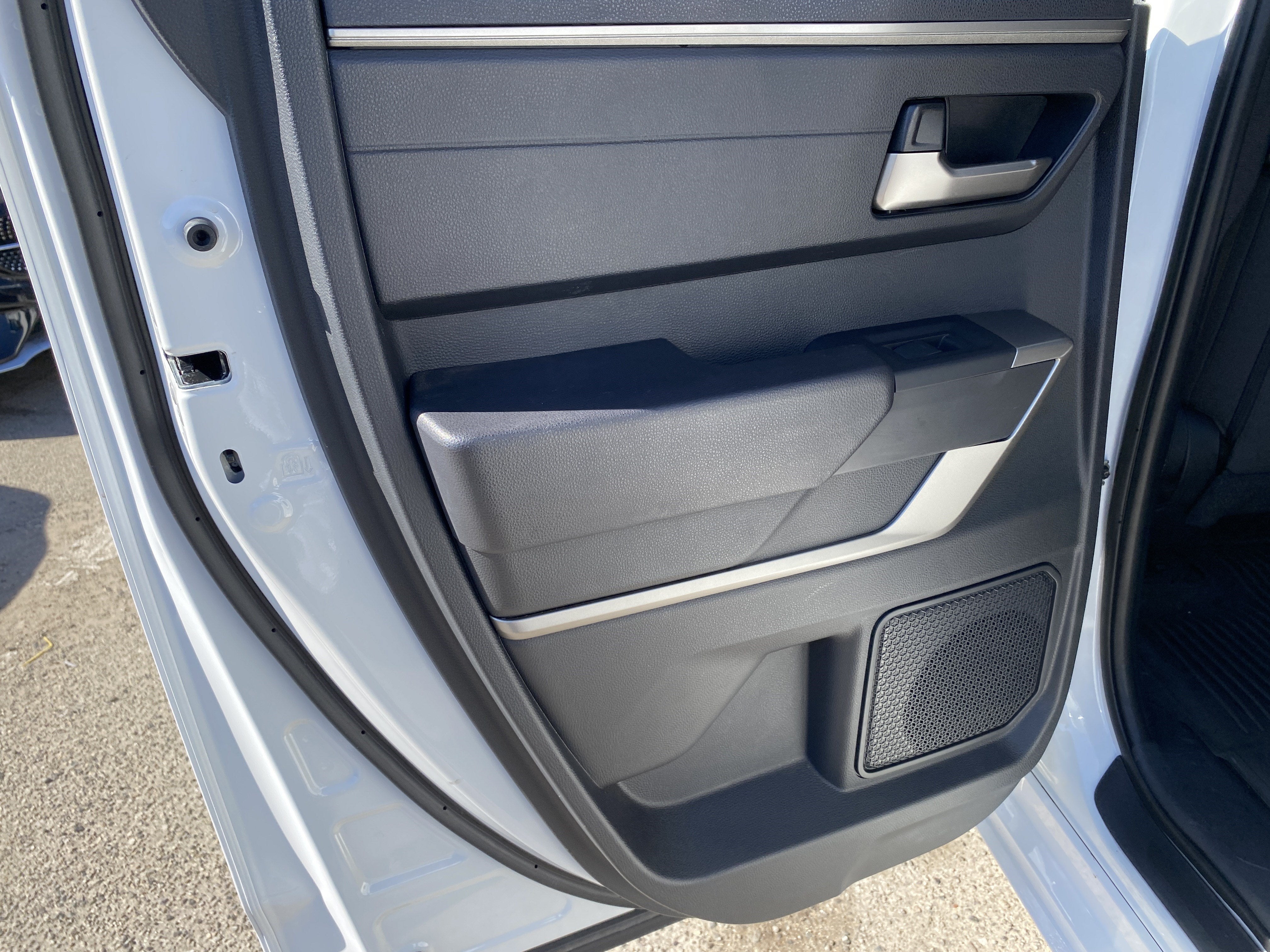2023 Toyota Tundra 2WD SR5 DOUBLE CAB 6.5' BED