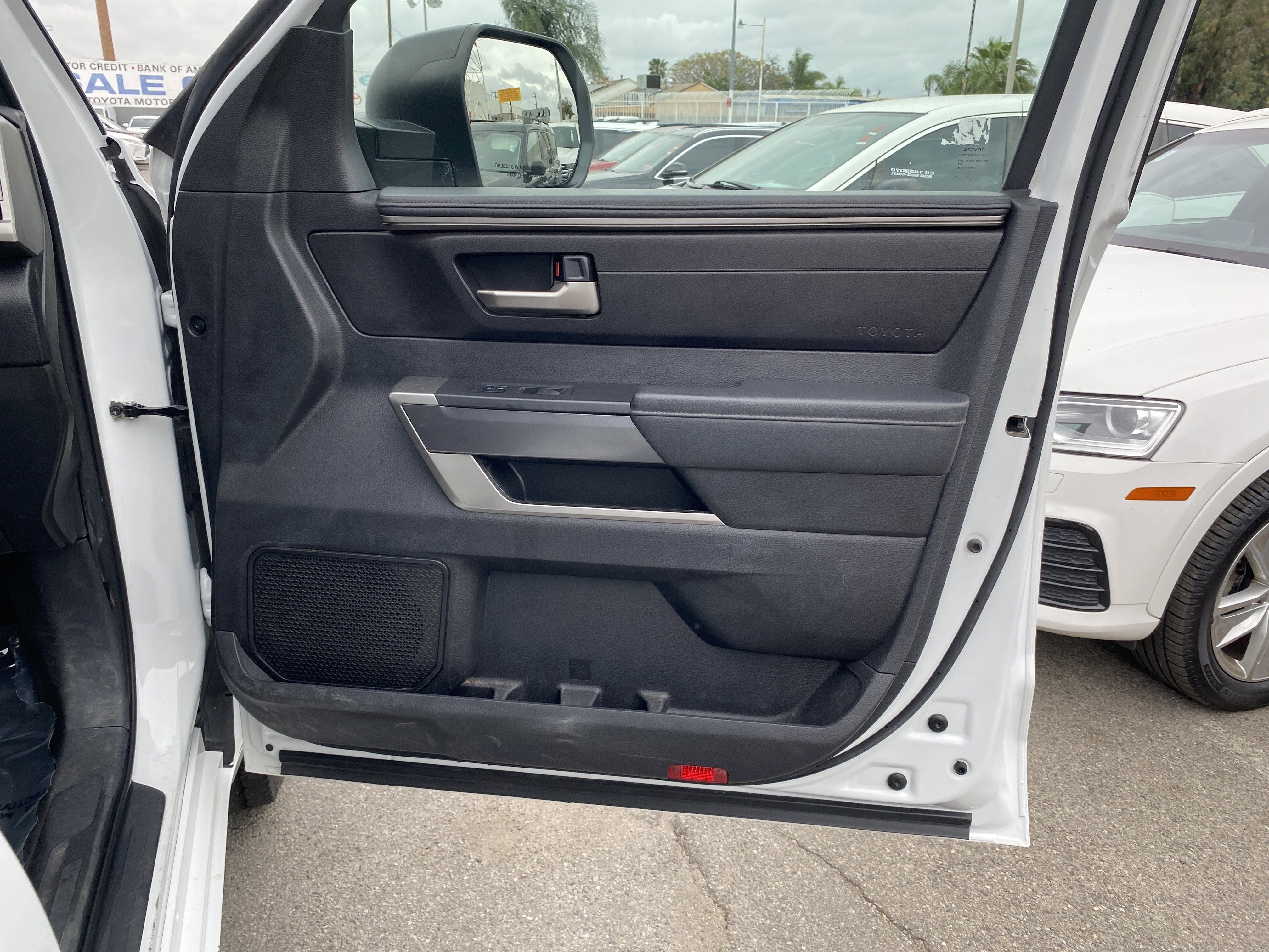 2023 Toyota Tundra 2WD SR5